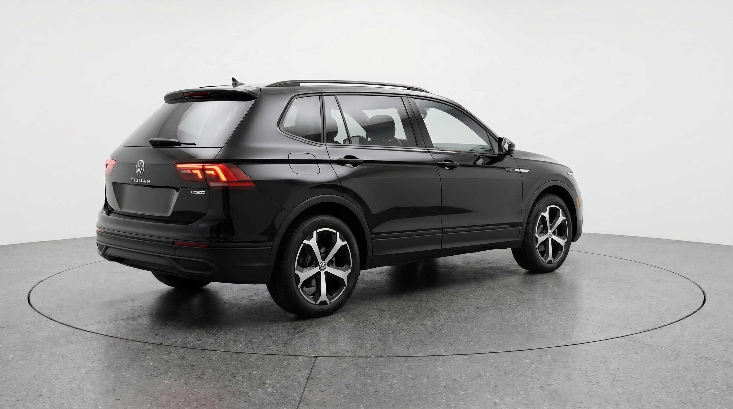 Thumbnail: 2026 Volkswagen Tiguan - 9