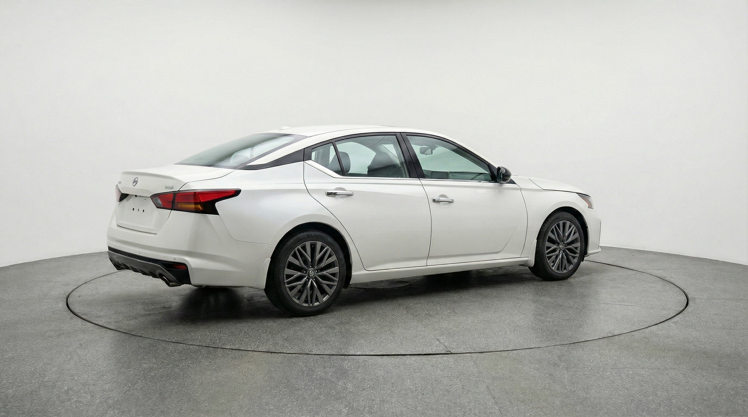 Thumbnail: 2025 Nissan Altima - 9