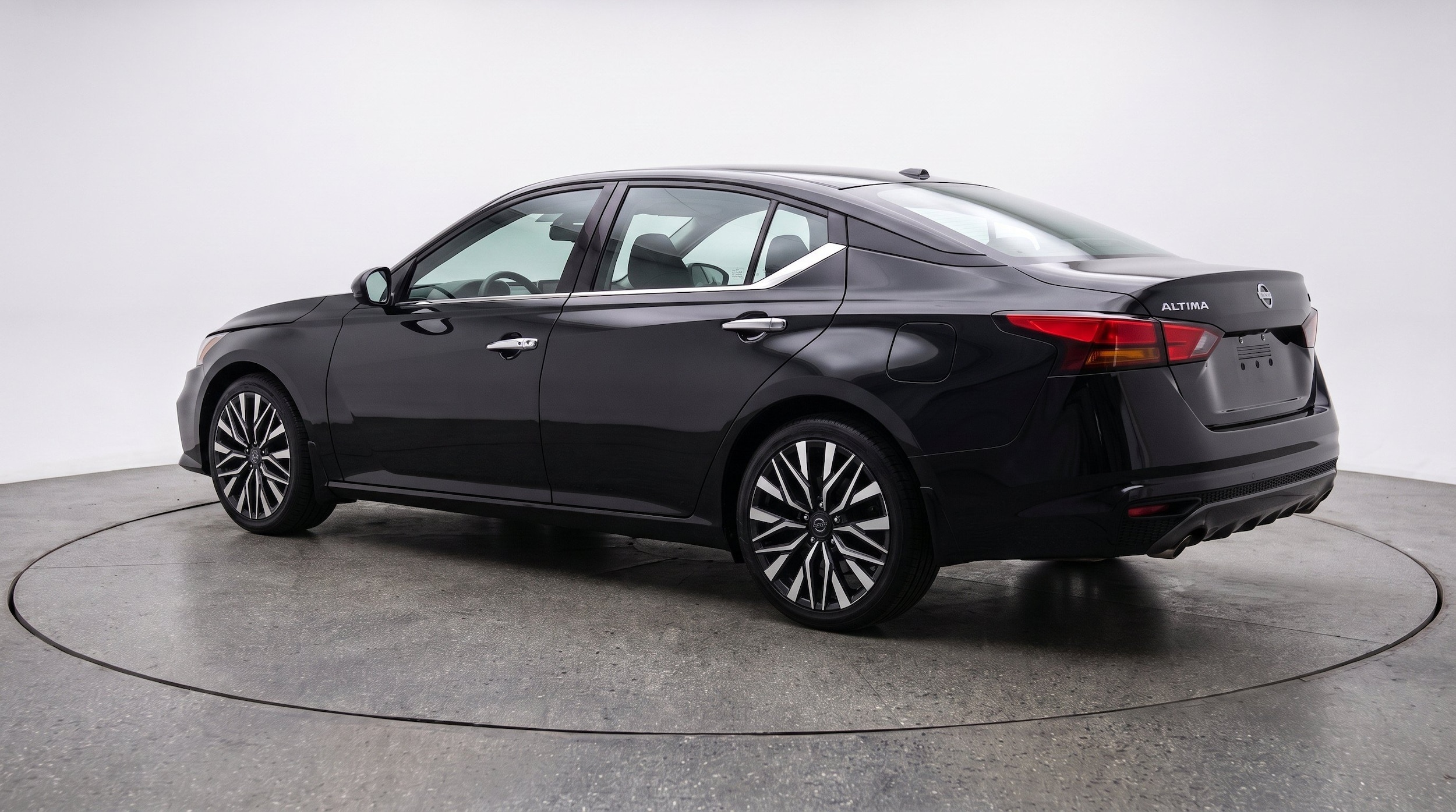 Thumbnail: 2025 Nissan Altima - 6