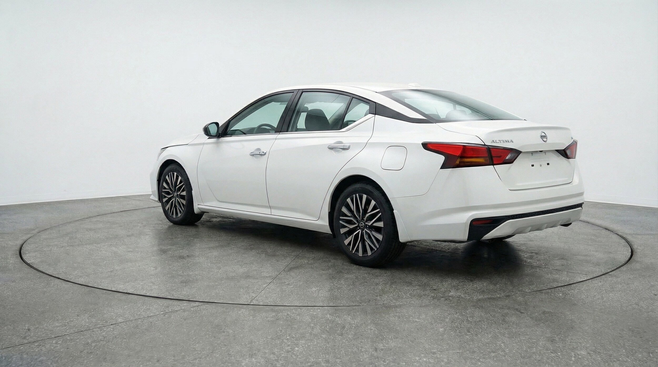 Thumbnail: 2025 Nissan Altima - 6