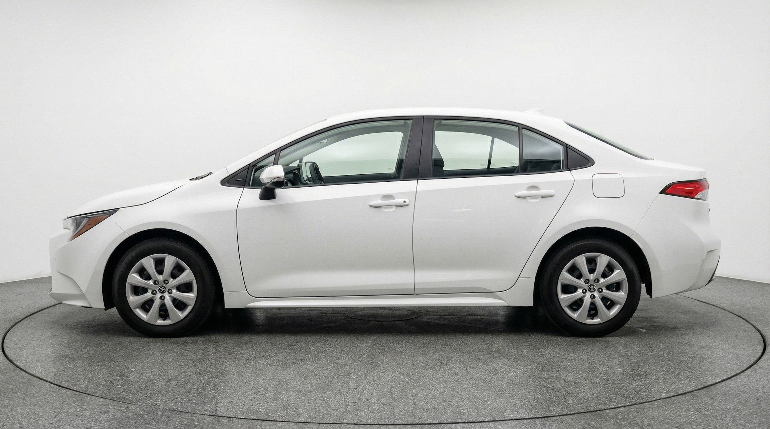 Thumbnail: 2025 Toyota Corolla - 5