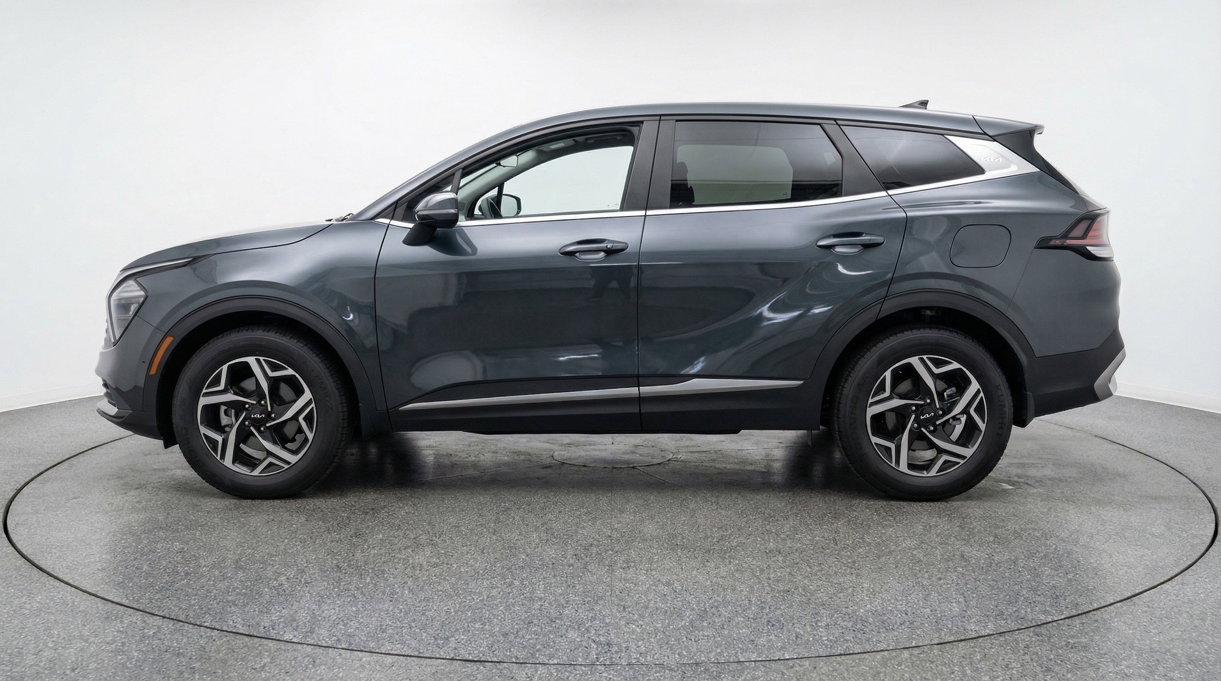 Thumbnail: 2025 Kia Sportage - 5