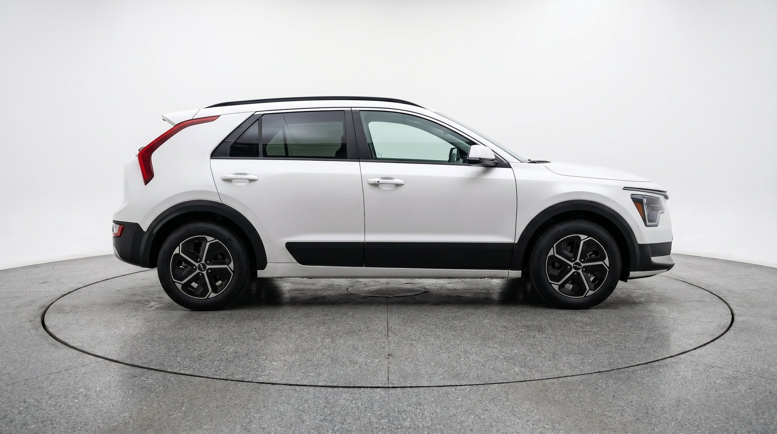 Thumbnail: 2026 Kia Niro - 11