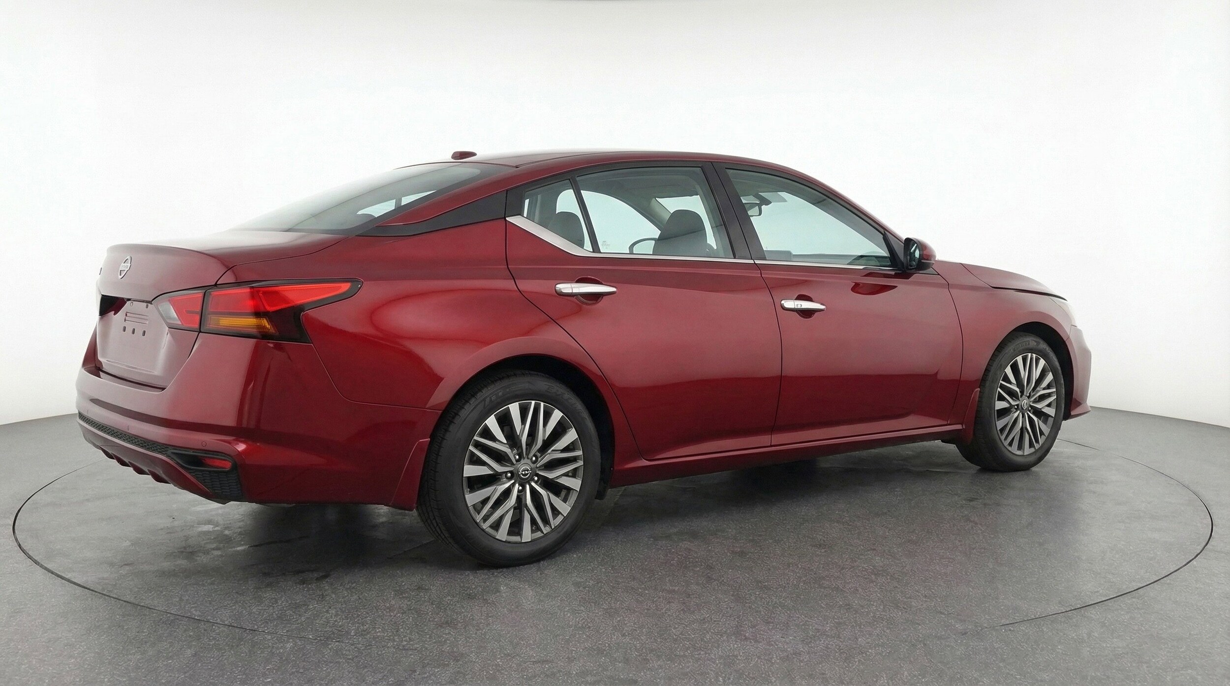 Thumbnail: 2025 Nissan Altima - 9