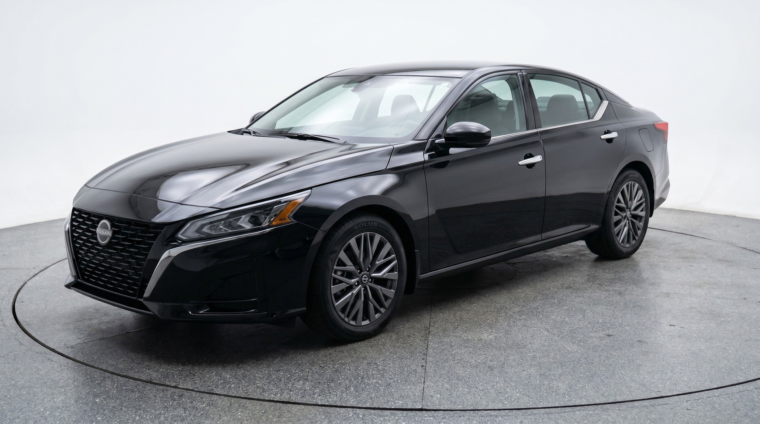 Thumbnail: 2025 Nissan Altima - 3
