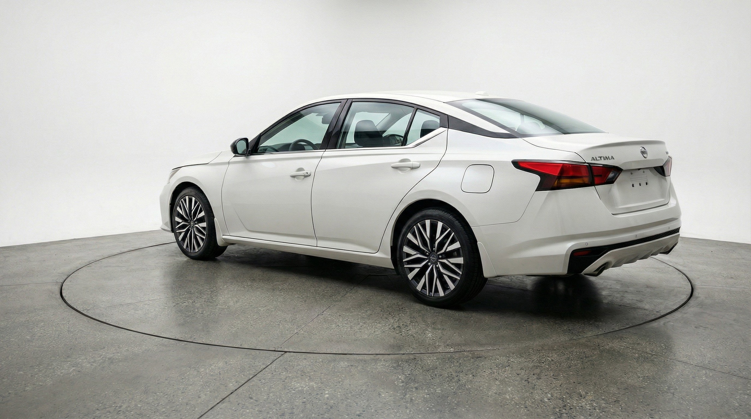 Thumbnail: 2025 Nissan Altima - 6