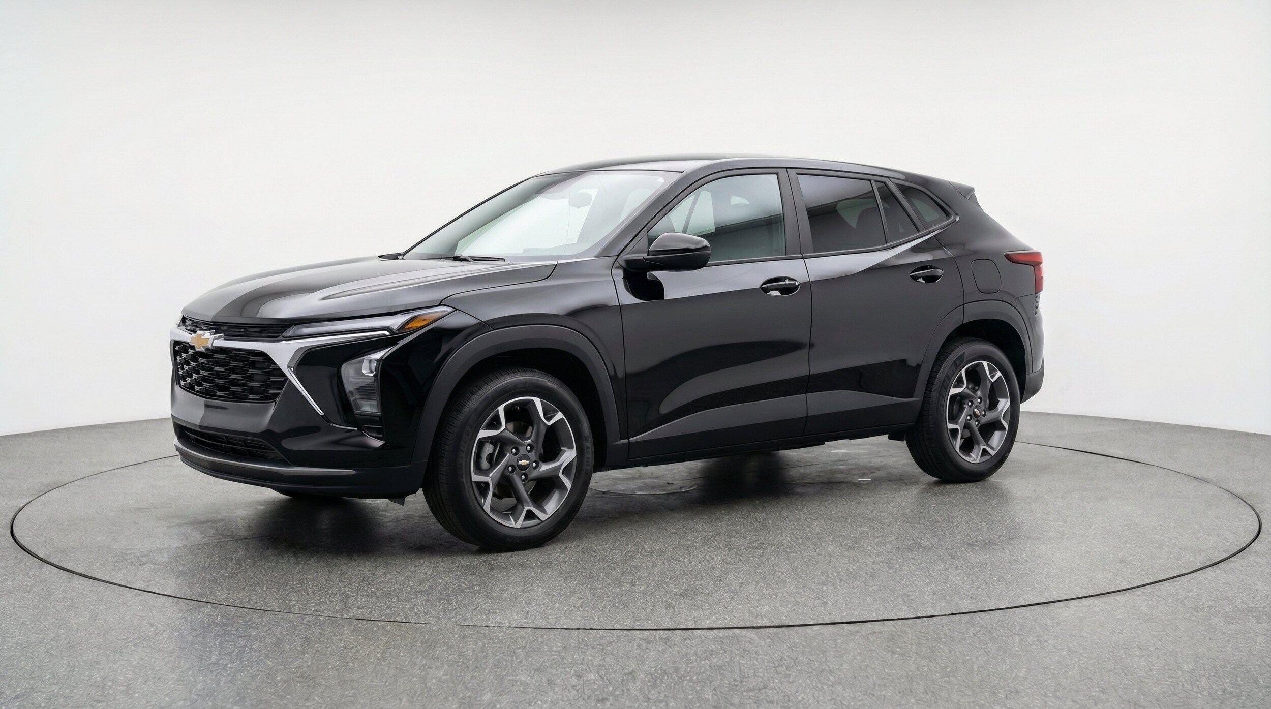 Thumbnail: 2025 Chevrolet Trax - 3