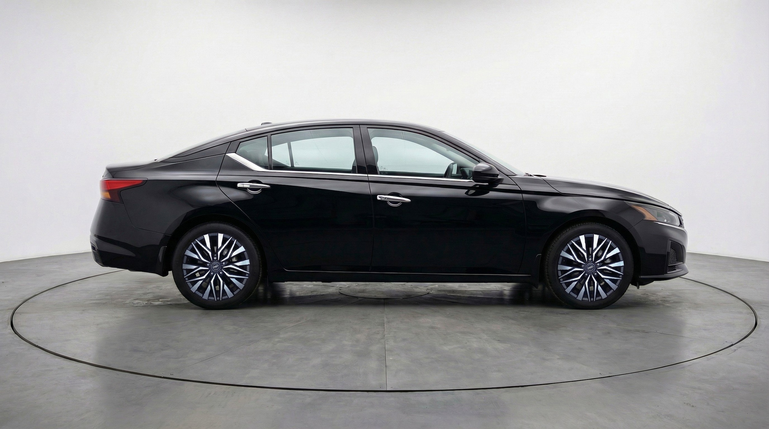 Thumbnail: 2025 Nissan Altima - 11