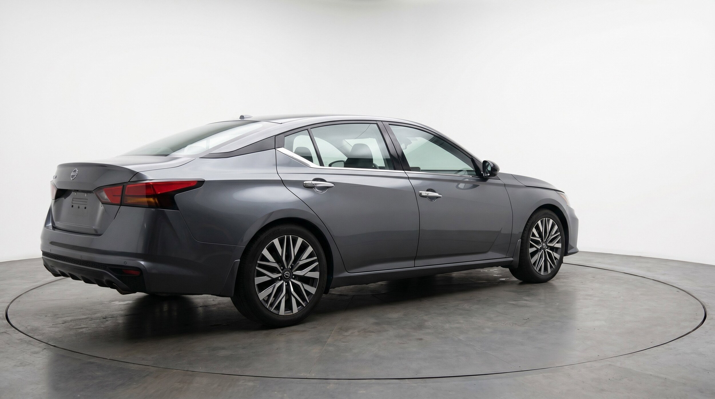Thumbnail: 2025 Nissan Altima - 9