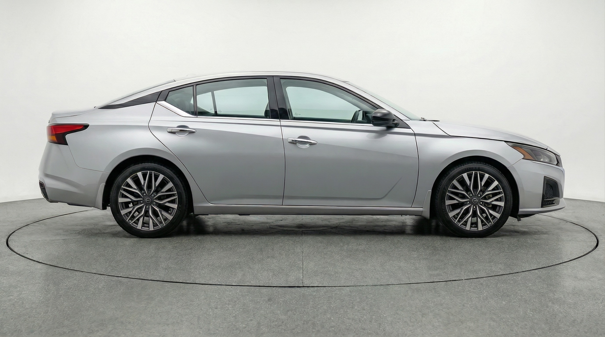 Thumbnail: 2025 Nissan Altima - 8