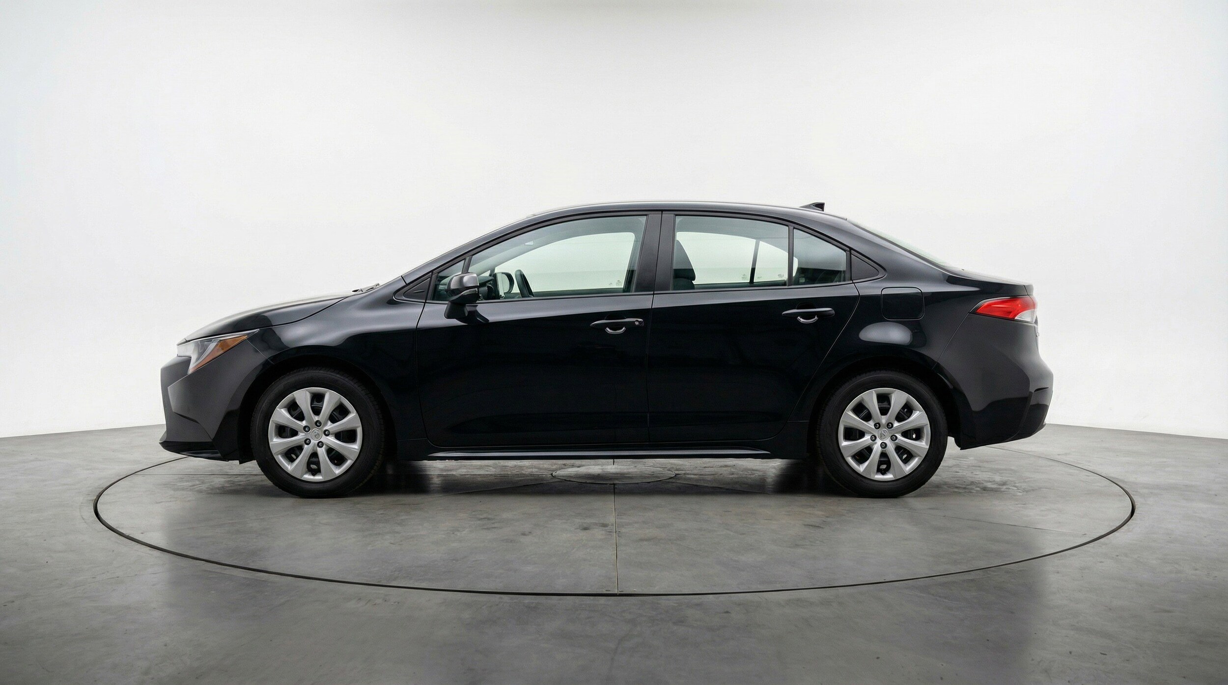 Thumbnail: 2025 Toyota Corolla - 5