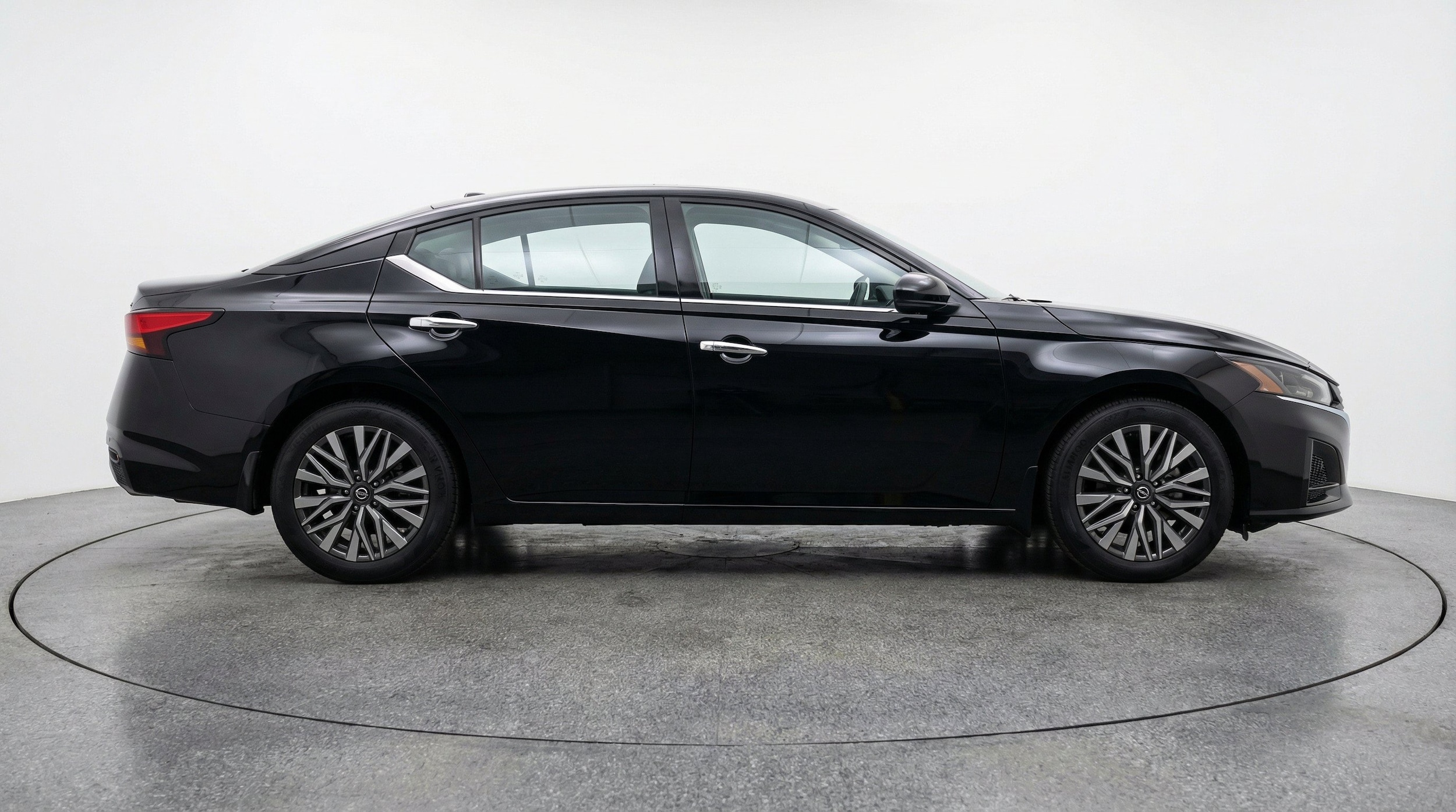 Thumbnail: 2025 Nissan Altima - 11