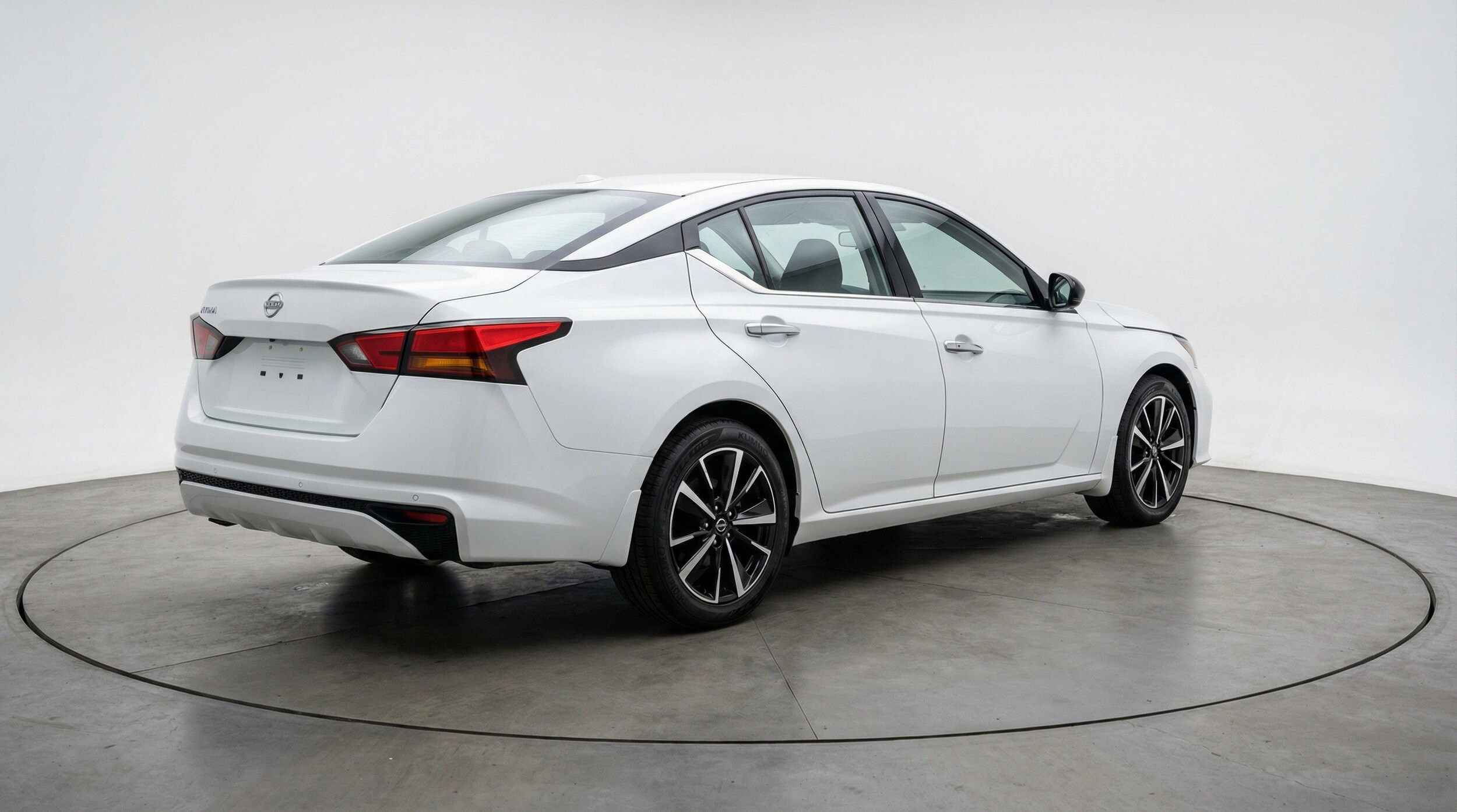 Thumbnail: 2025 Nissan Altima - 9