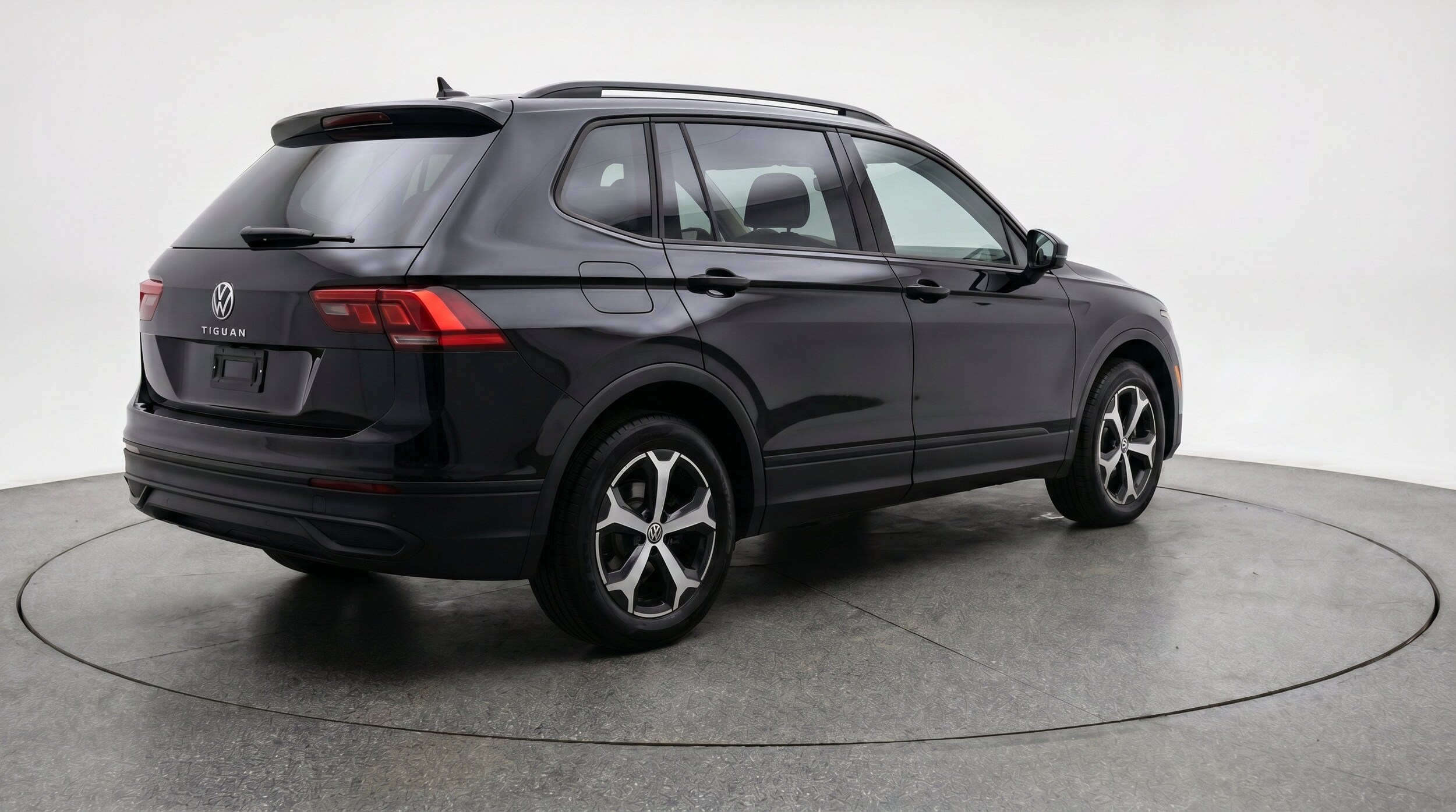Thumbnail: 2026 Volkswagen Tiguan - 9