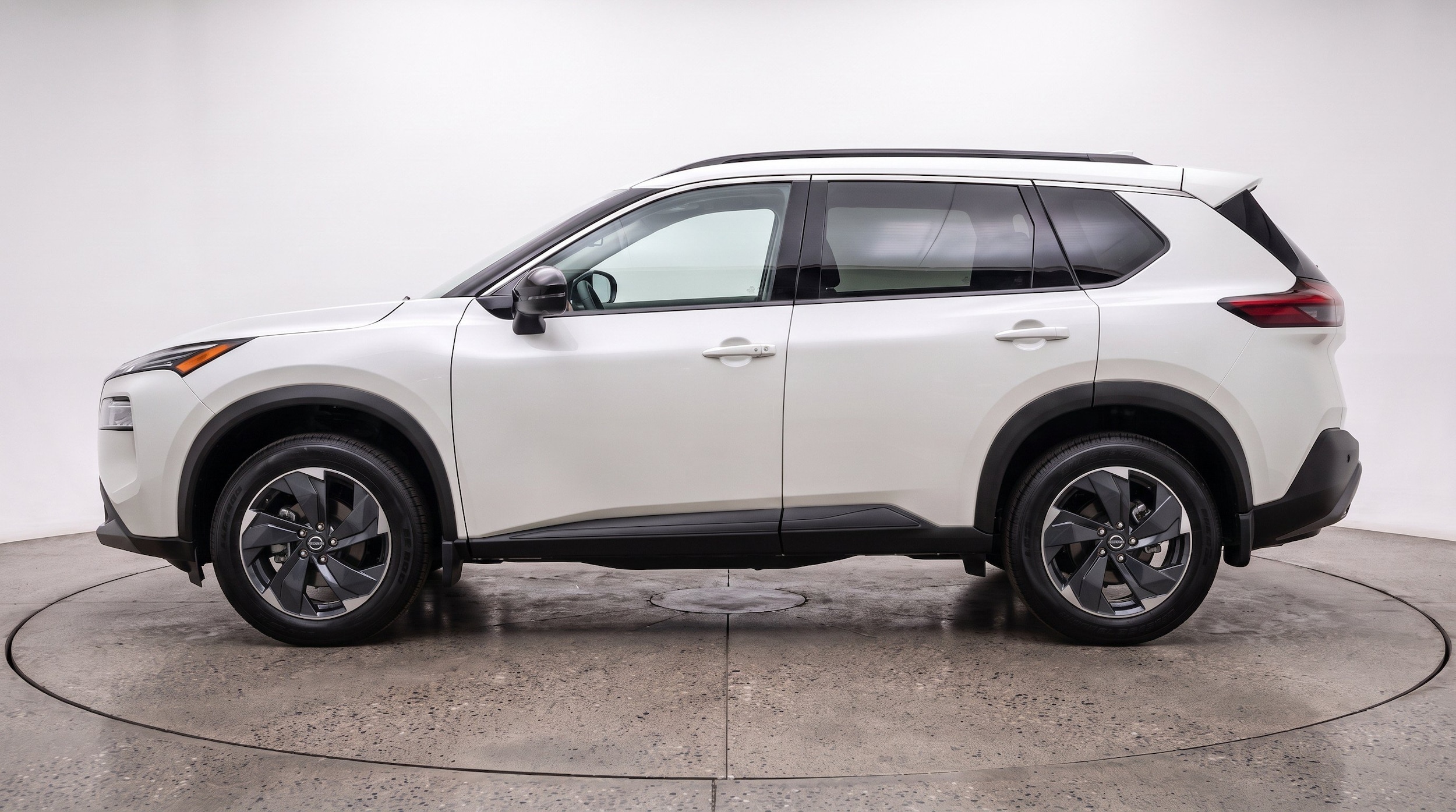 Thumbnail: 2025 Nissan Rogue - 5