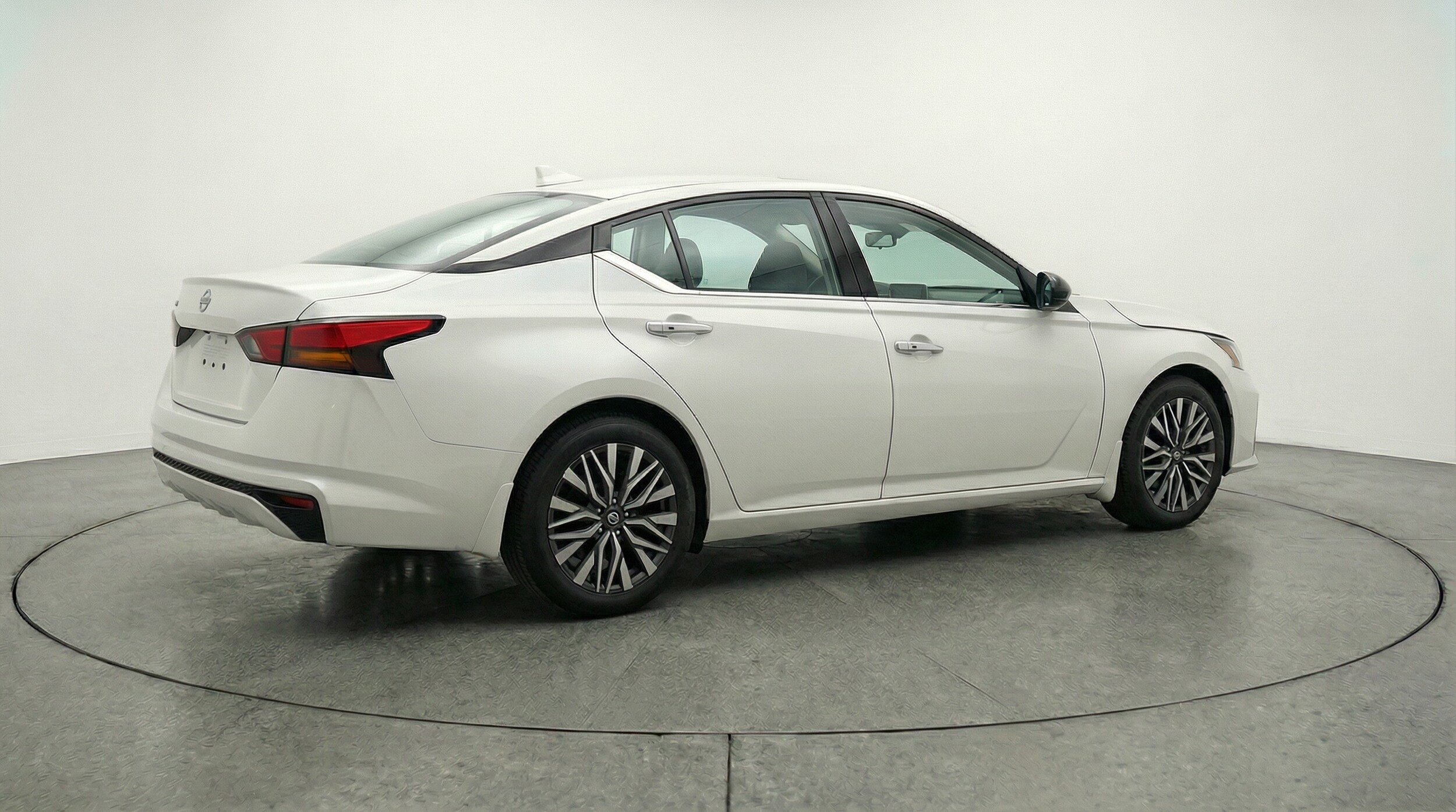 Thumbnail: 2025 Nissan Altima - 7