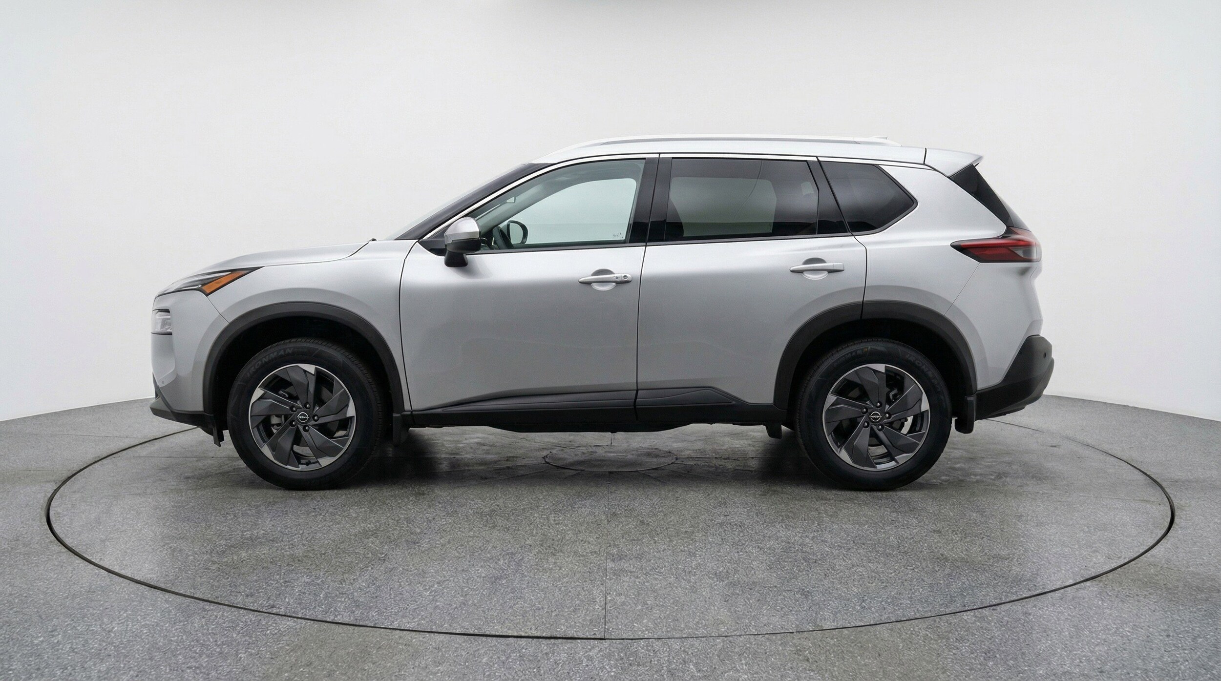 Thumbnail: 2025 Nissan Rogue - 5