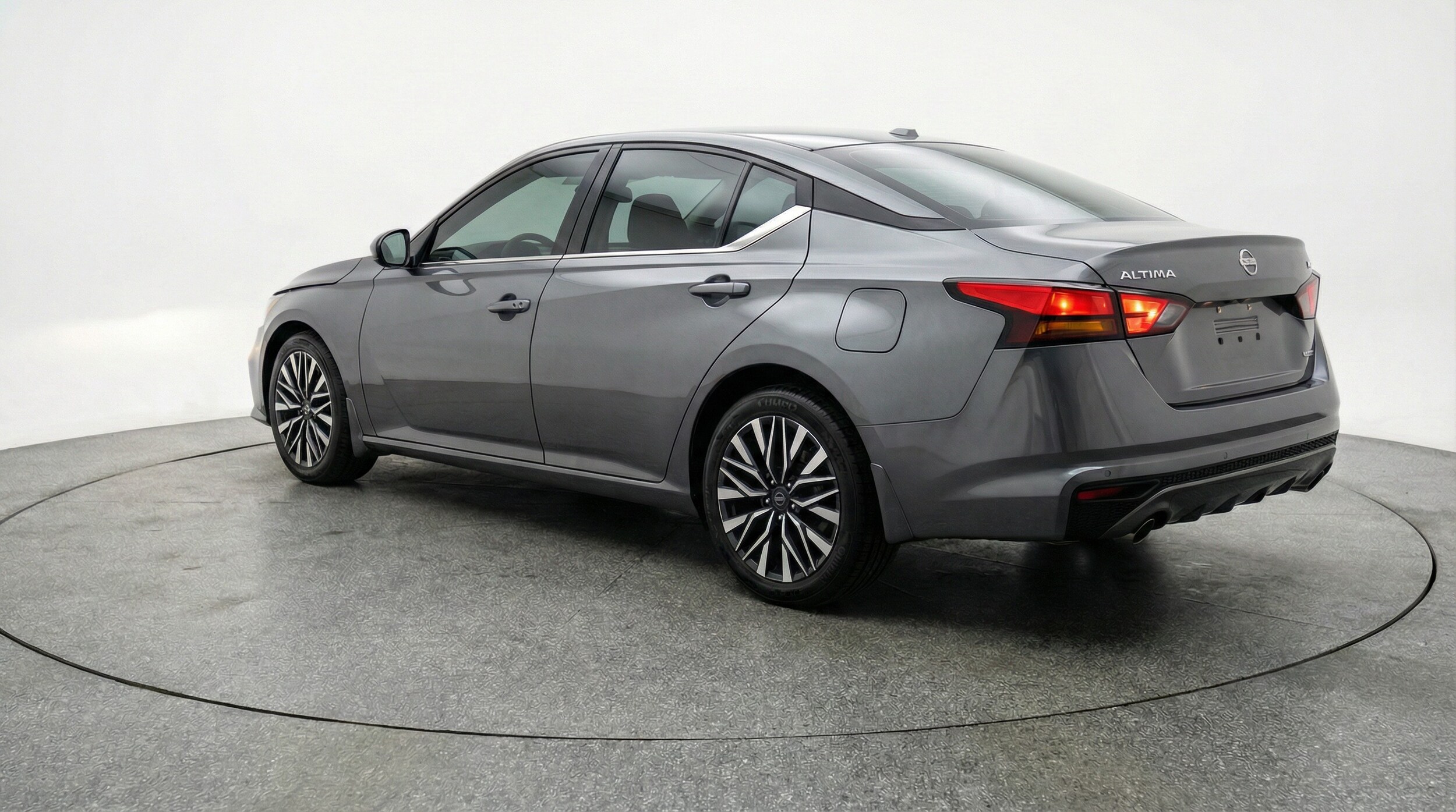 Thumbnail: 2025 Nissan Altima - 5