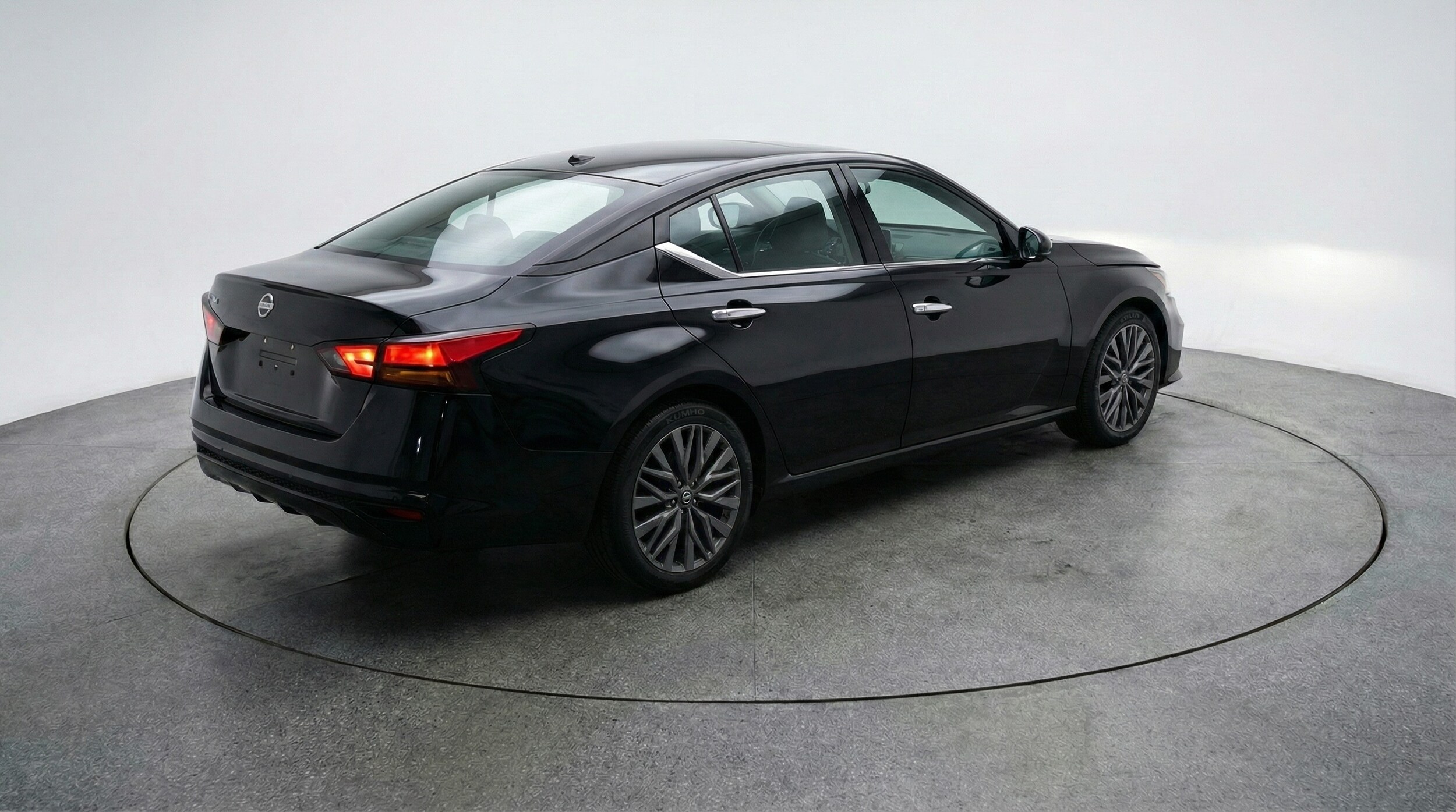 Thumbnail: 2025 Nissan Altima - 7