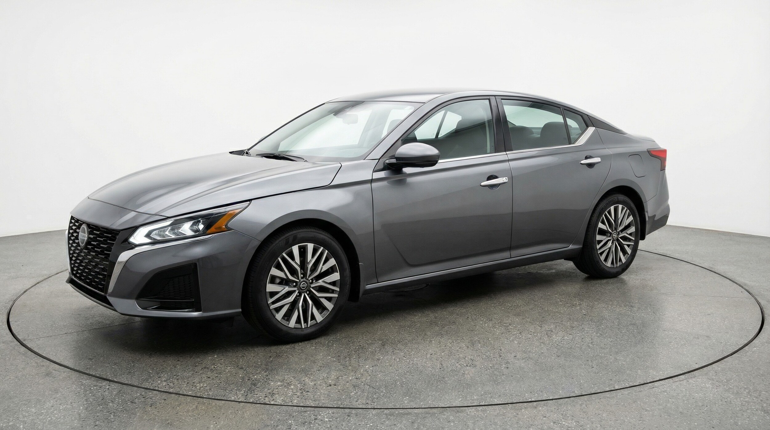 Thumbnail: 2025 Nissan Altima - 3