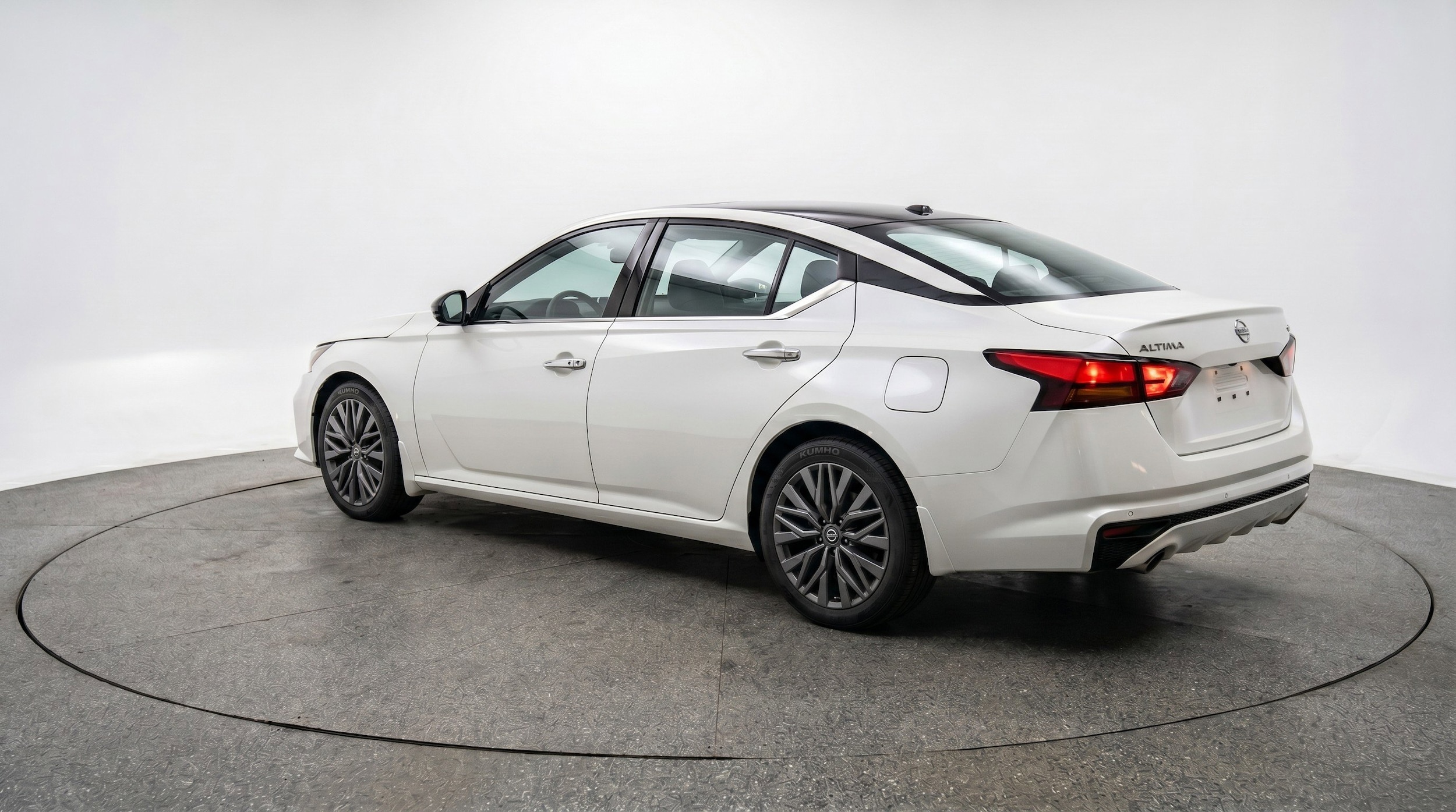 Thumbnail: 2025 Nissan Altima - 6