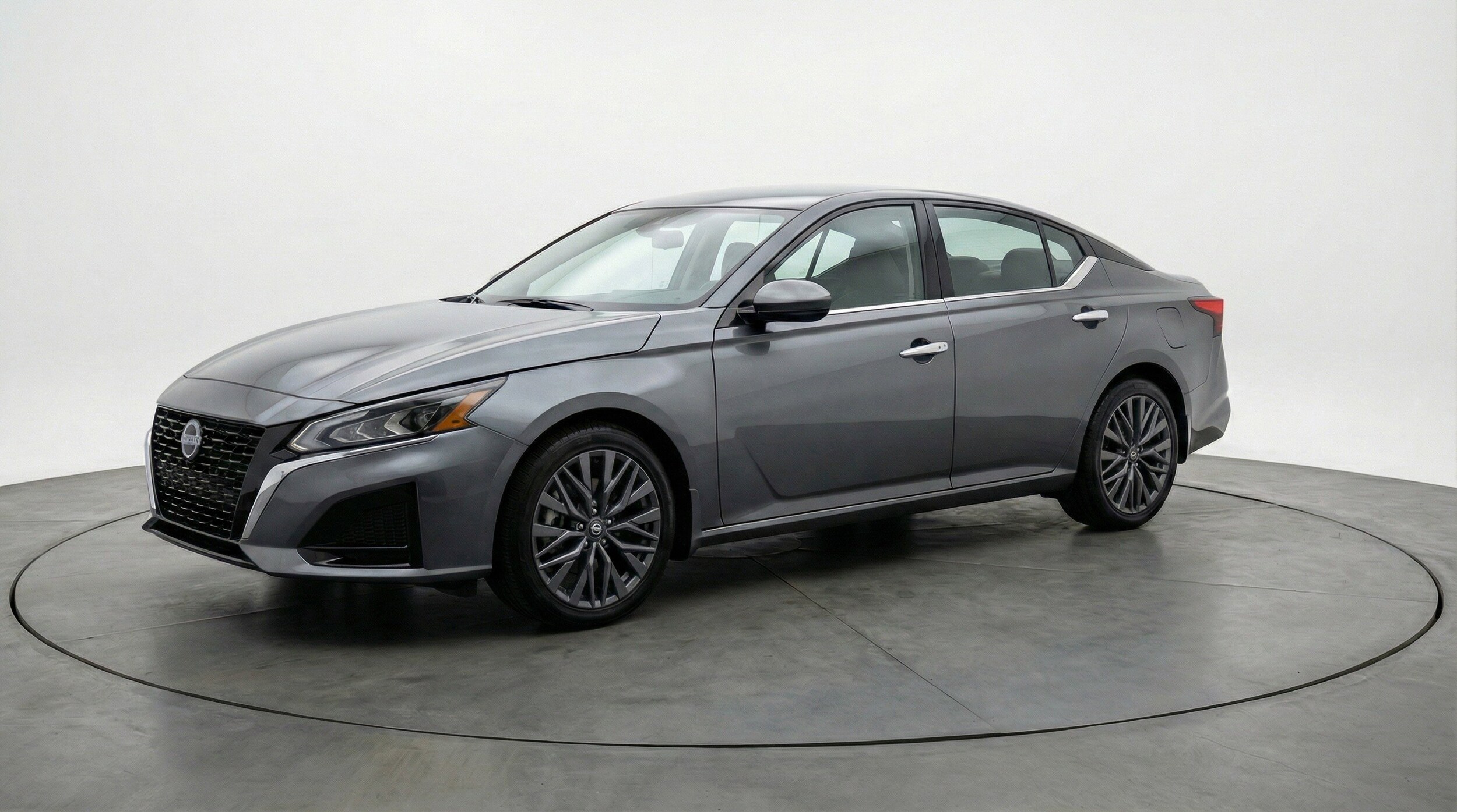 Thumbnail: 2025 Nissan Altima - 3