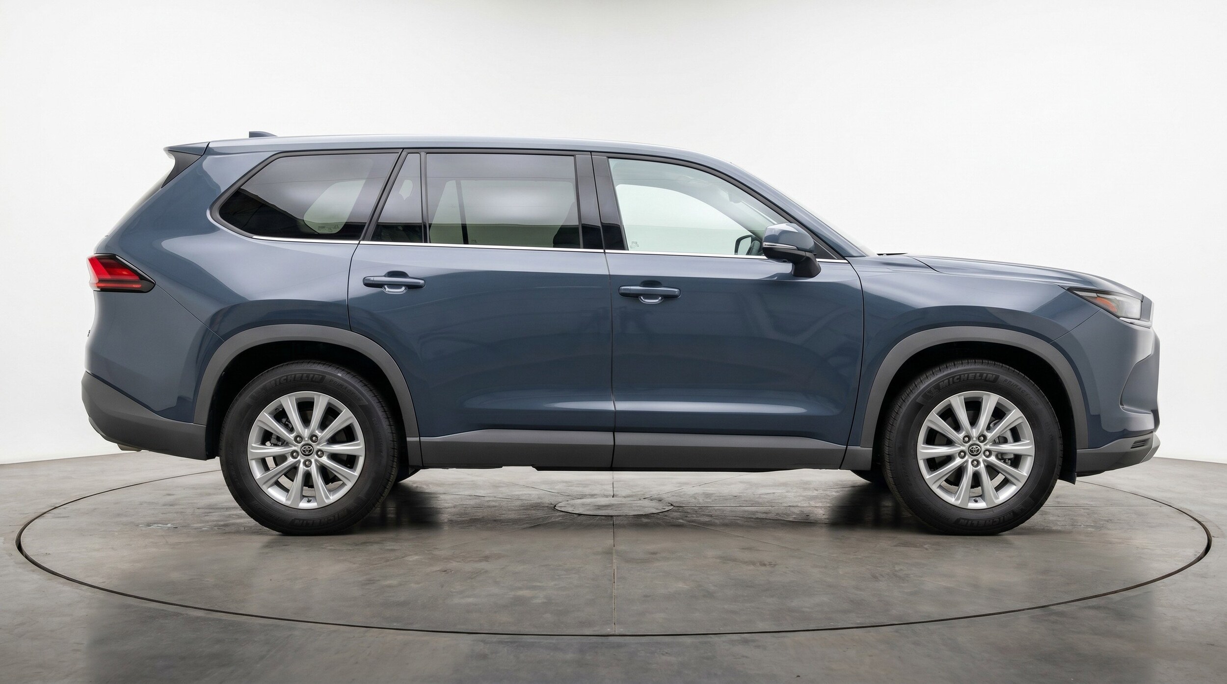 Thumbnail: 2025 Toyota Grand Highlander - 11