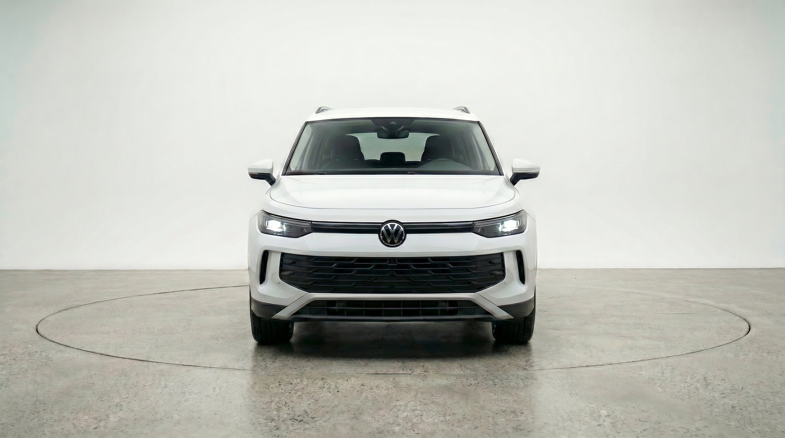 Thumbnail: 2026 Volkswagen Tiguan - 2
