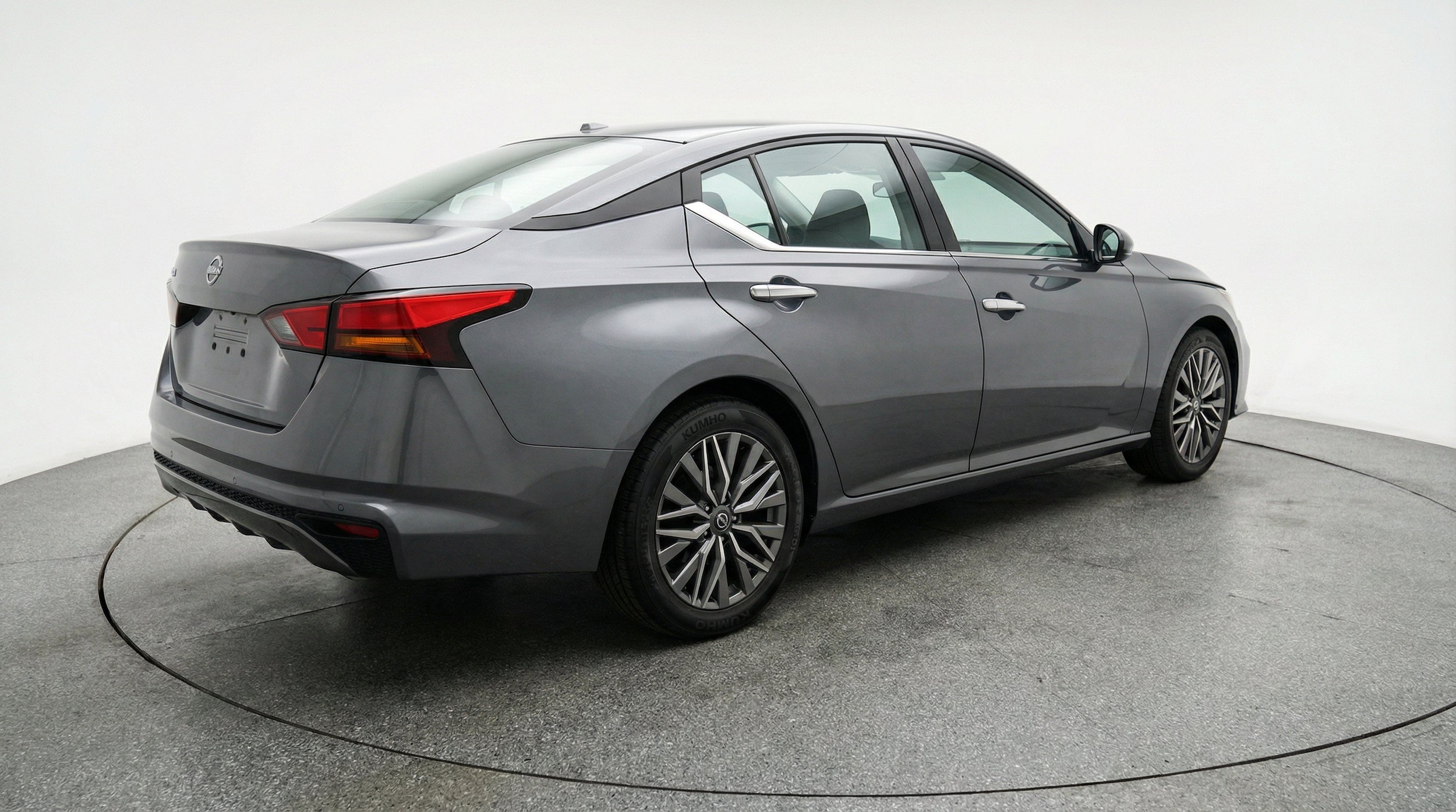 Thumbnail: 2025 Nissan Altima - 9