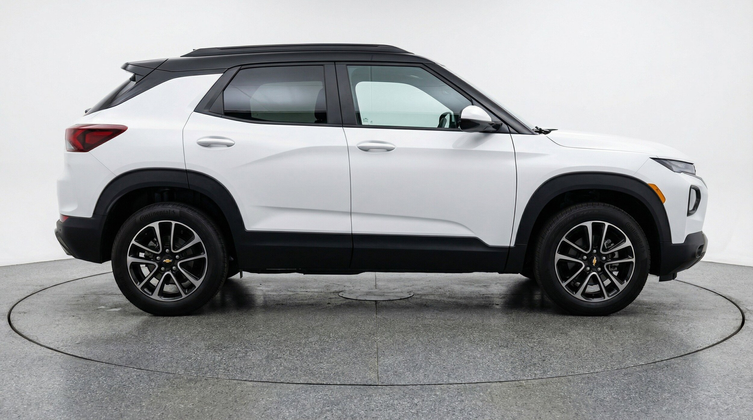 Thumbnail: 2025 Chevrolet TrailBlazer - 11