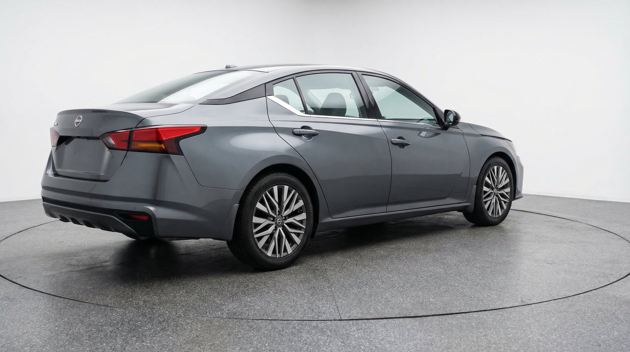 Thumbnail: 2025 Nissan Altima - 9