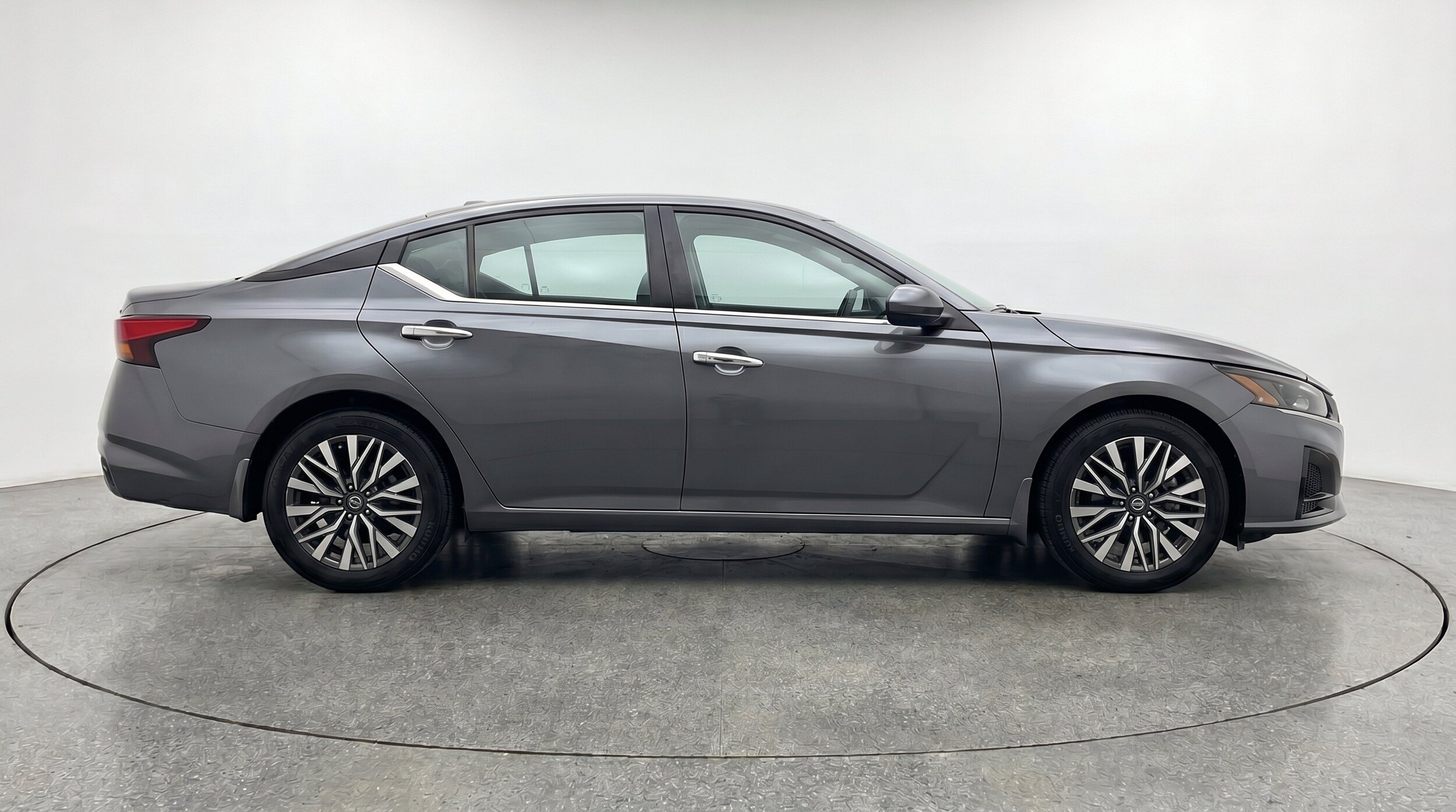 Thumbnail: 2025 Nissan Altima - 11