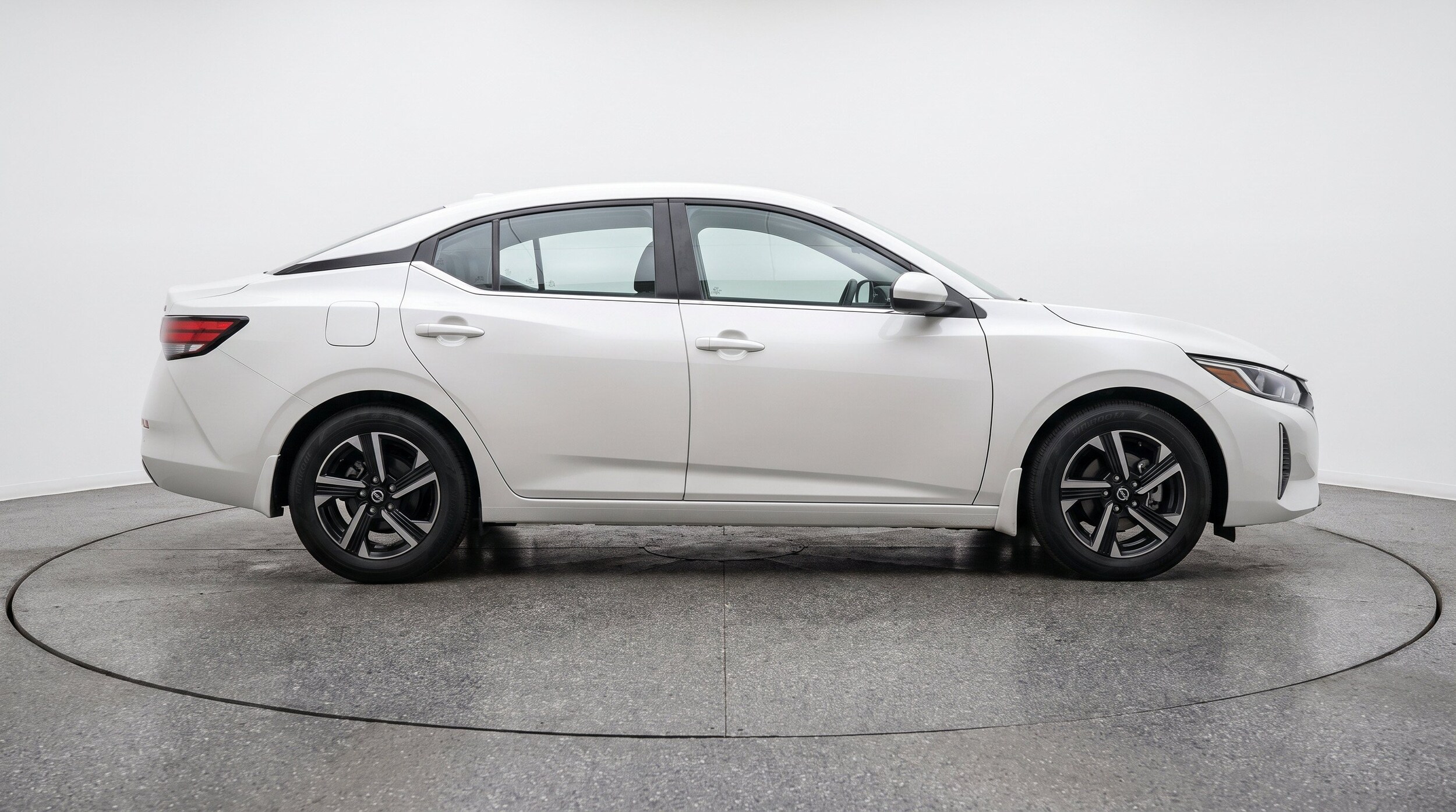 Thumbnail: 2025 Nissan Sentra - 11
