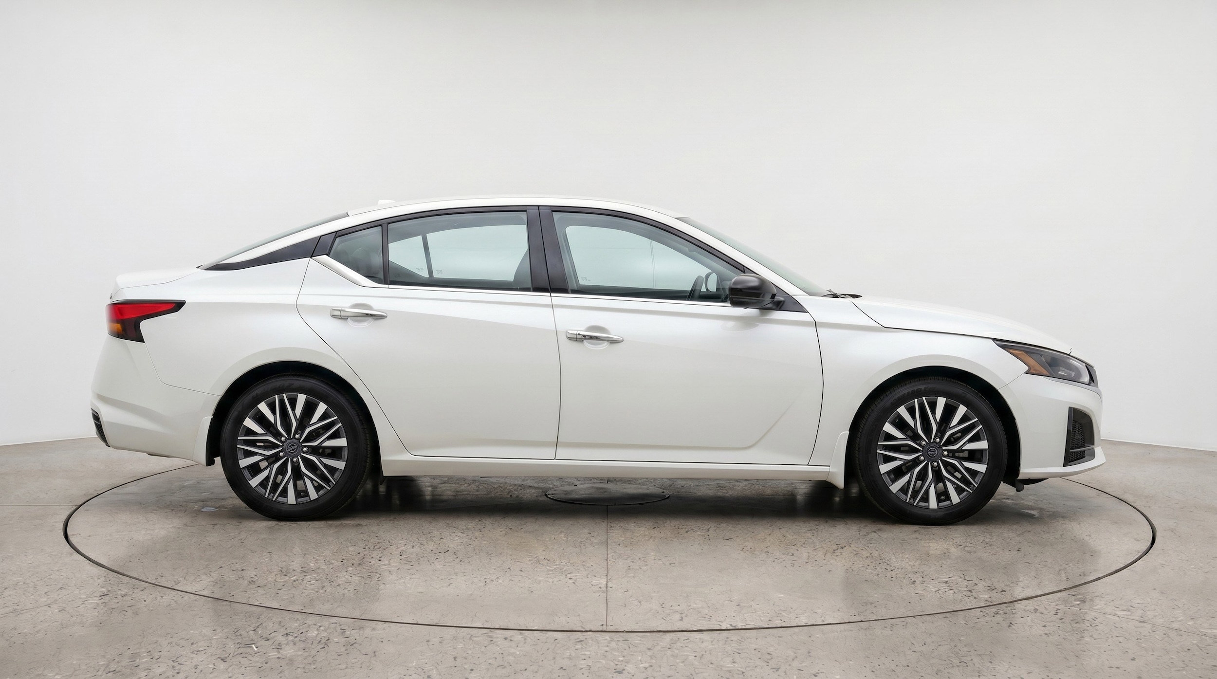 Thumbnail: 2025 Nissan Altima - 11