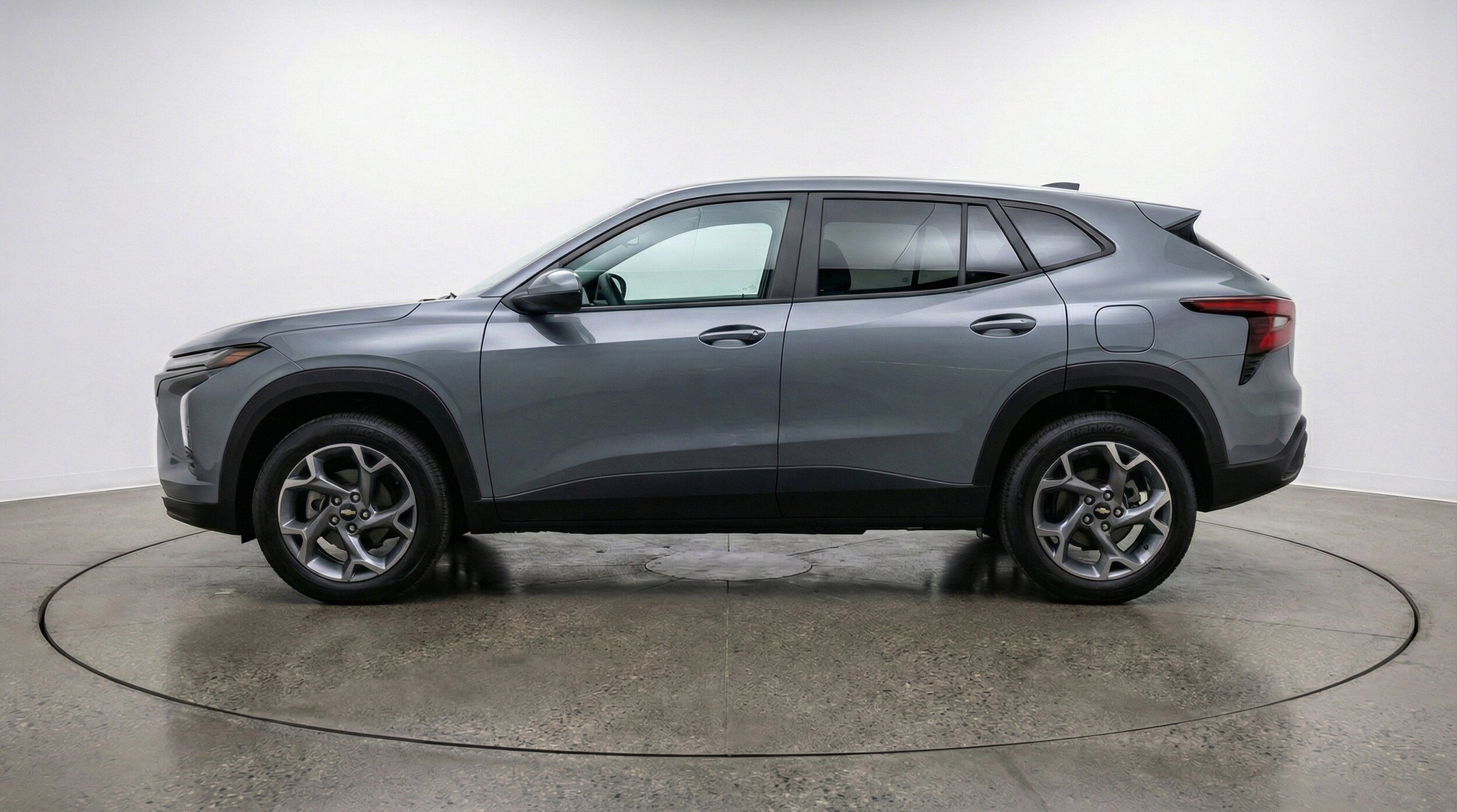 Thumbnail: 2025 Chevrolet Trax - 5