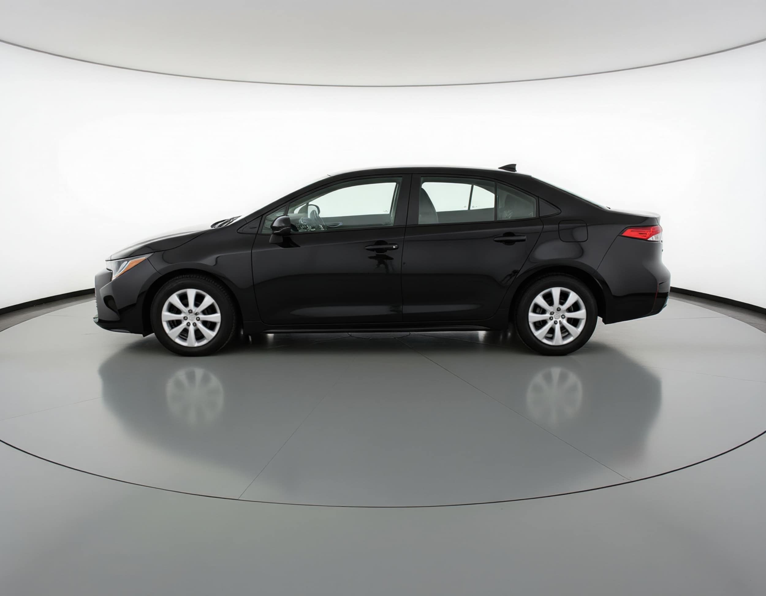 Thumbnail: 2025 Toyota Corolla - 4