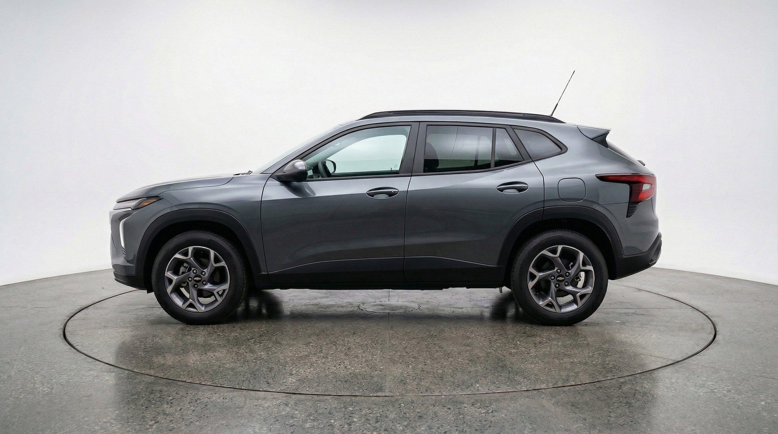 Thumbnail: 2025 Chevrolet Trax - 5