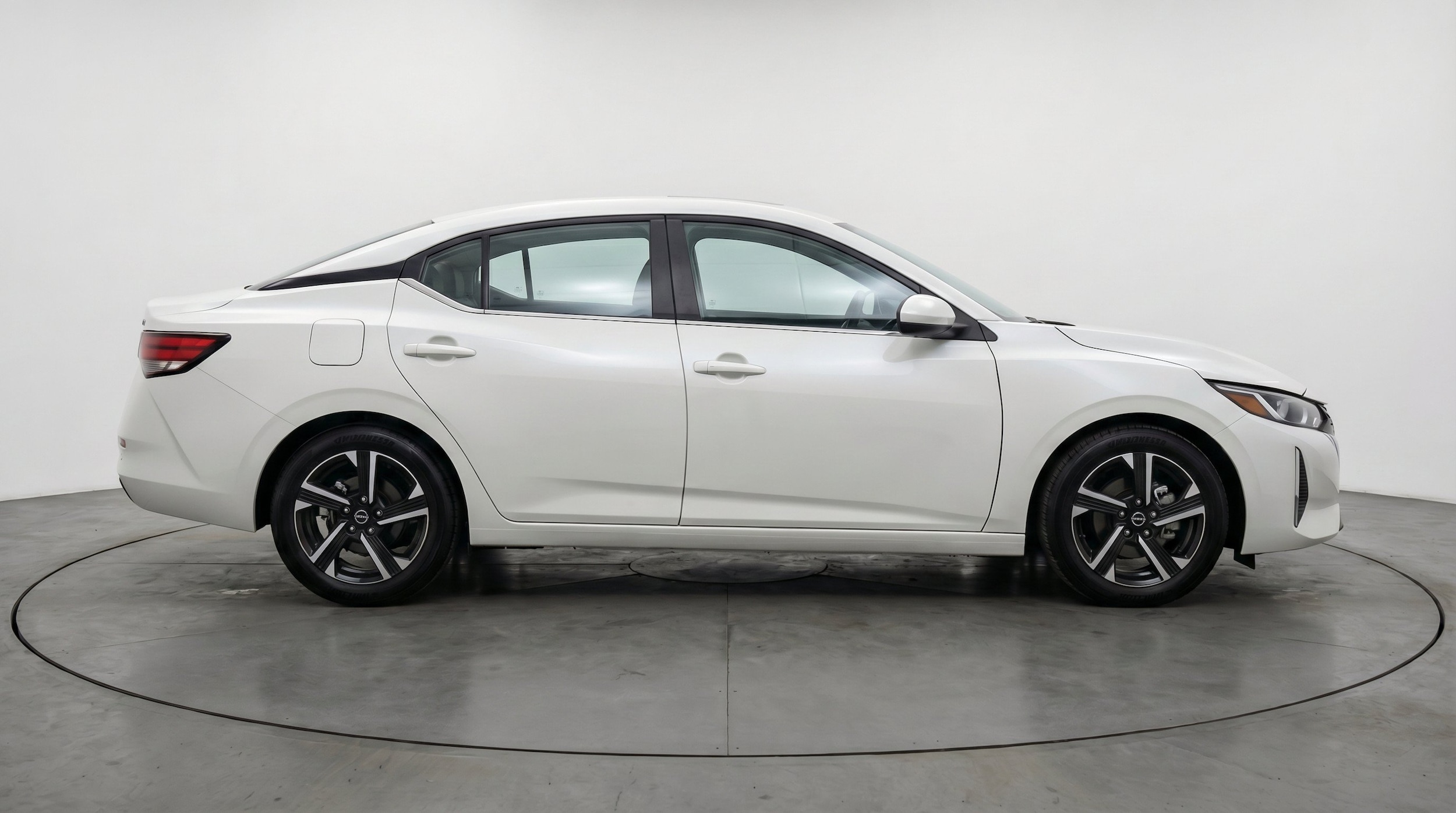 Thumbnail: 2025 Nissan Sentra - 11