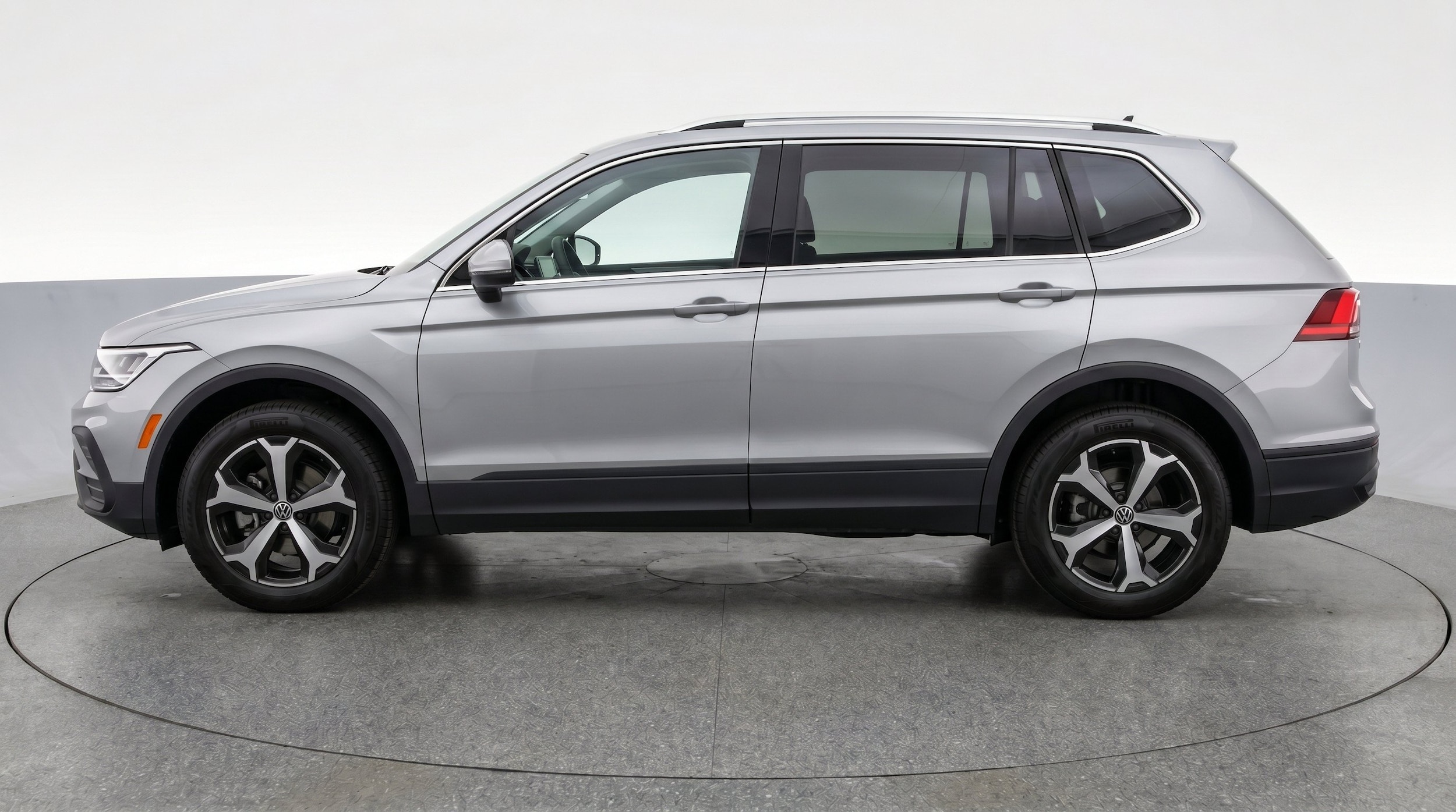 Thumbnail: 2026 Volkswagen Tiguan - 5