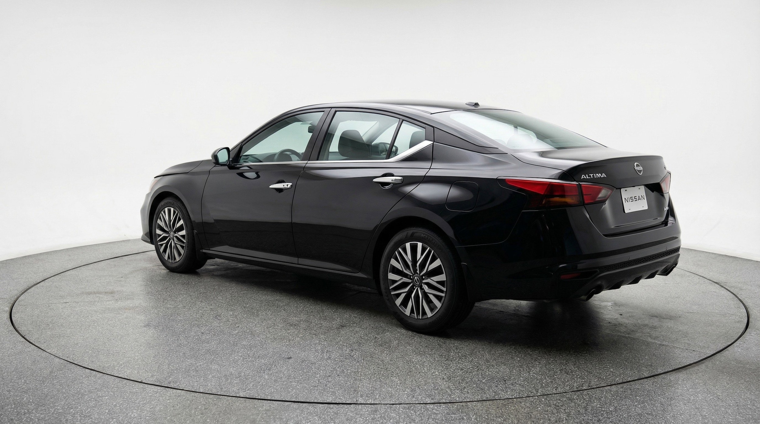 Thumbnail: 2025 Nissan Altima - 6
