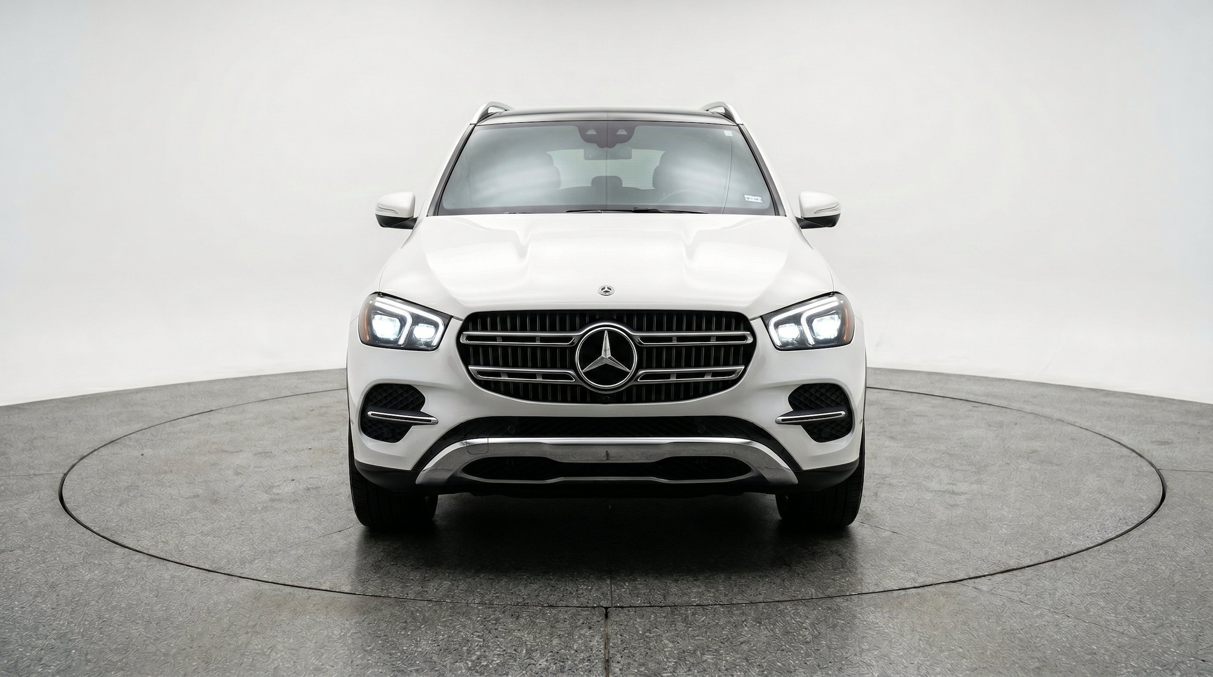 Thumbnail: 2026 Mercedes-Benz GLE - 2