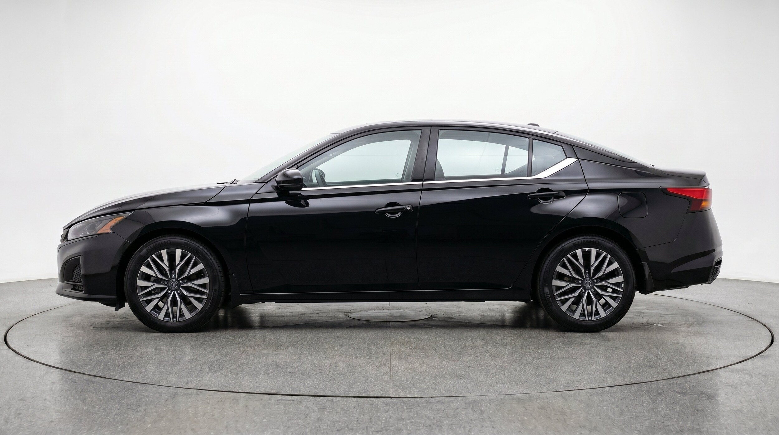 Thumbnail: 2026 Nissan Altima - 5
