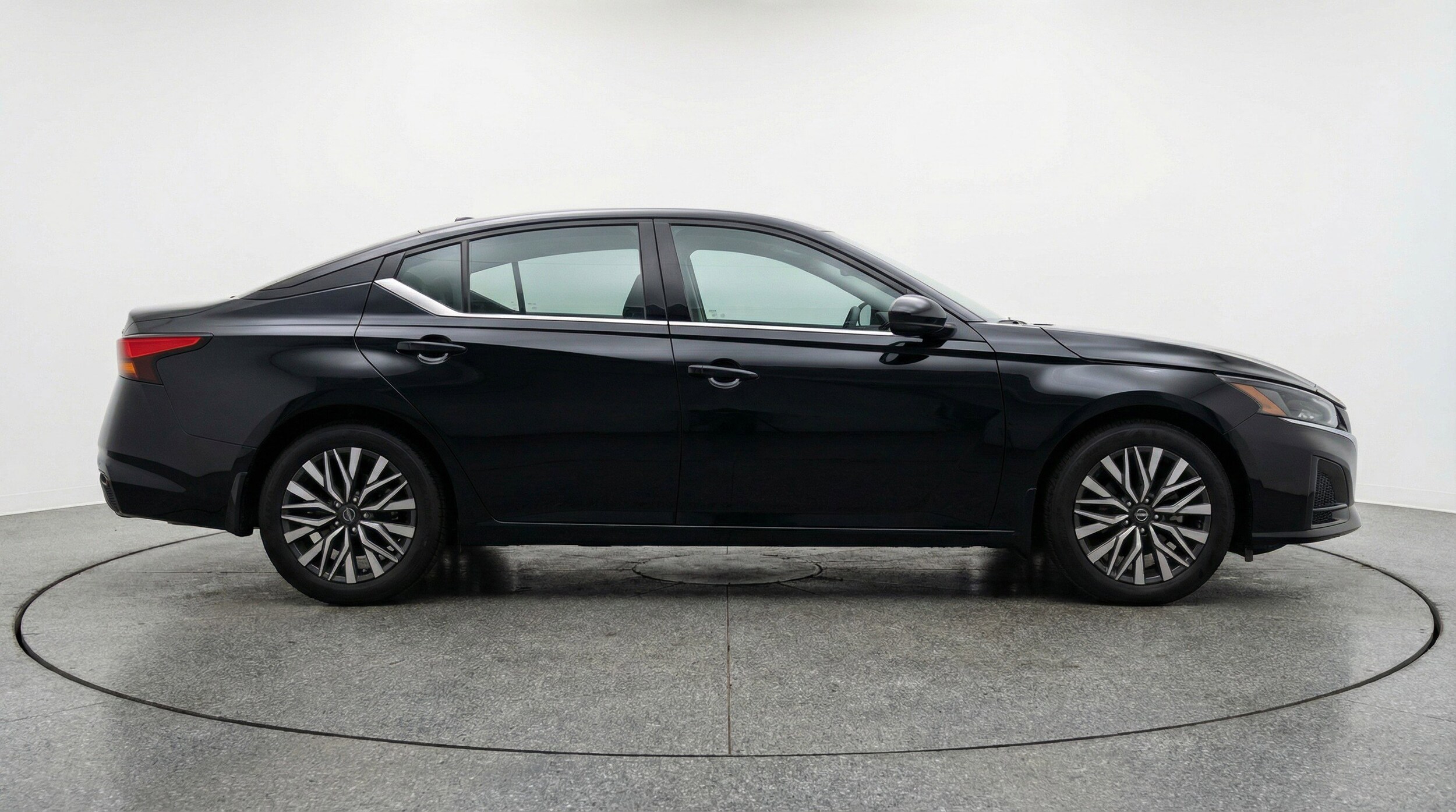 Thumbnail: 2025 Nissan Altima - 11