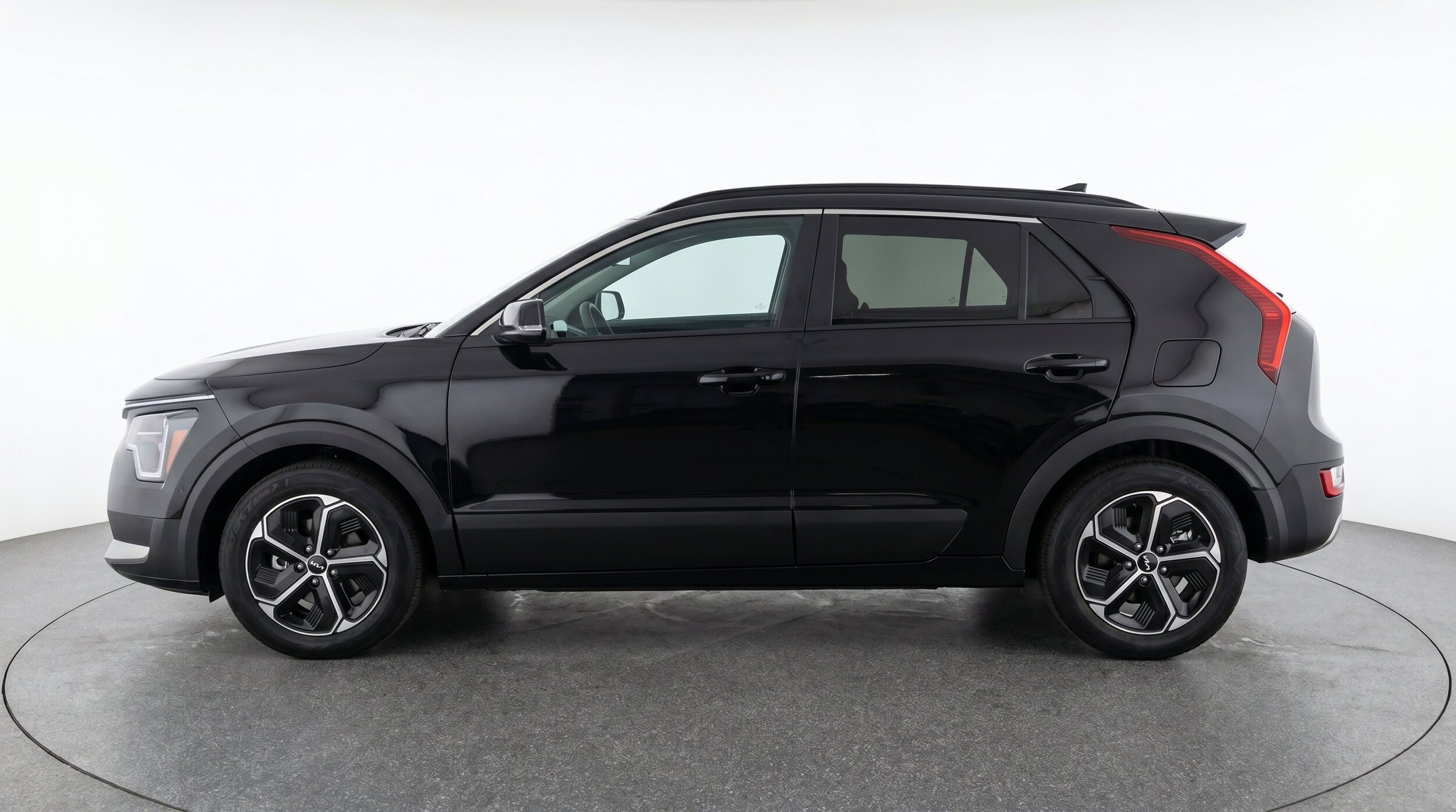 Thumbnail: 2026 Kia Niro - 5