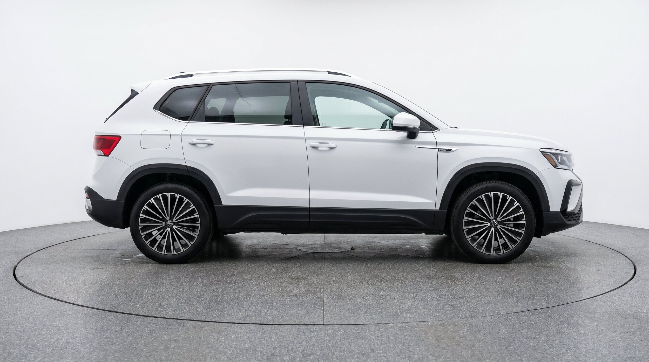 Thumbnail: 2026 Volkswagen Taos - 11