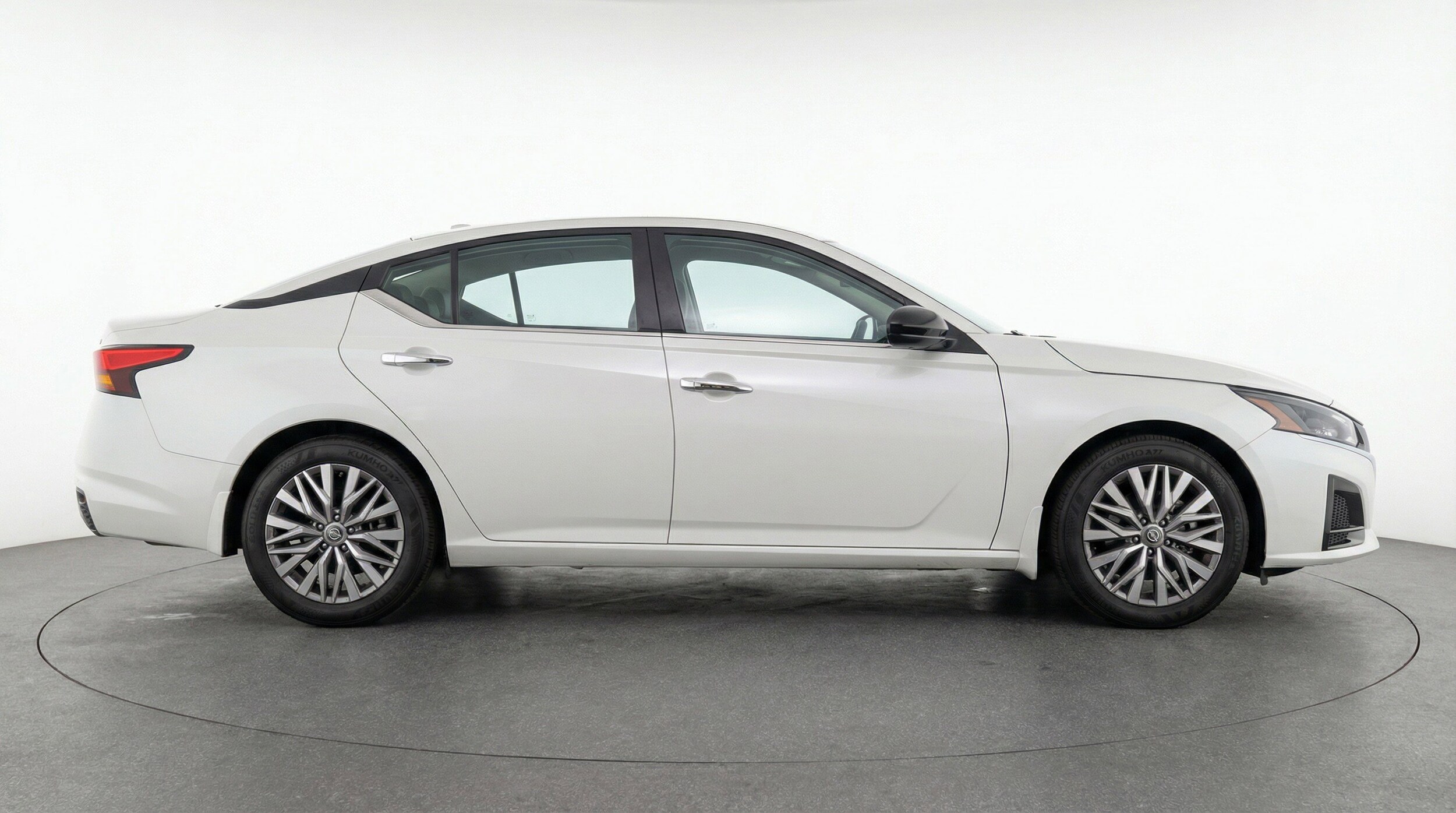 Thumbnail: 2025 Nissan Altima - 11