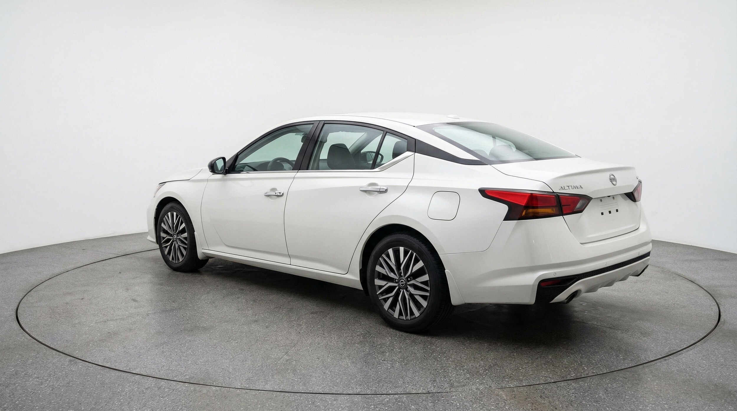 Thumbnail: 2025 Nissan Altima - 6