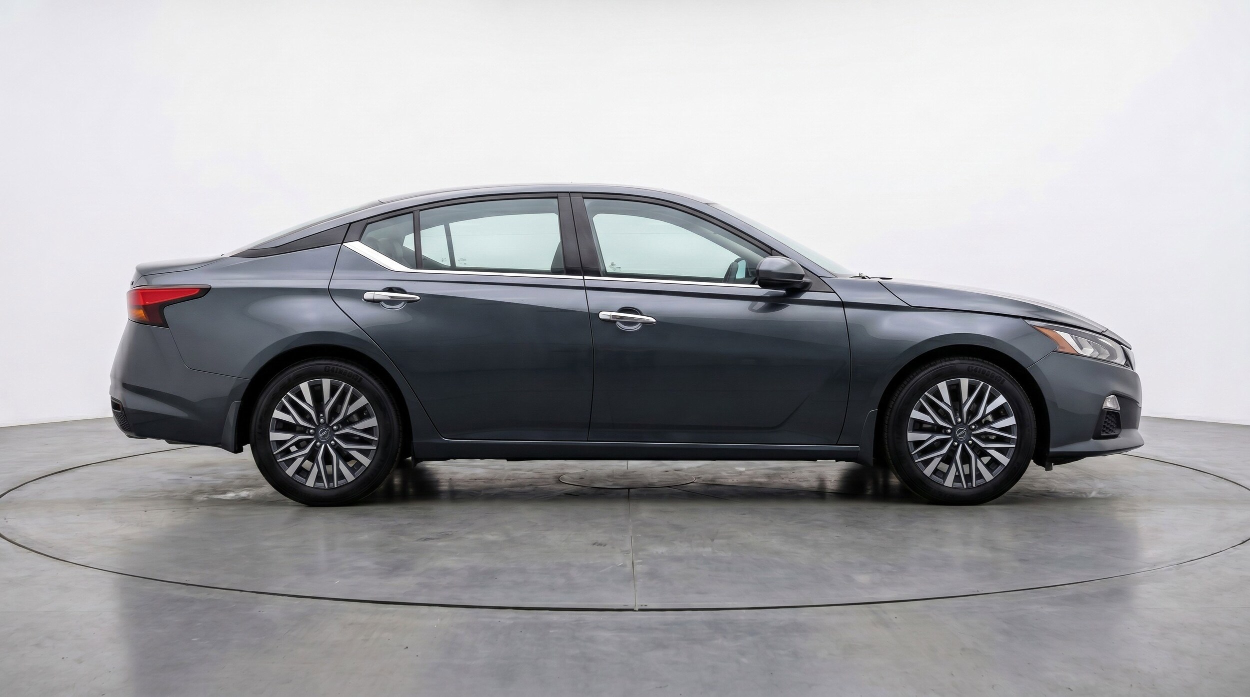 Thumbnail: 2025 Nissan Altima - 11
