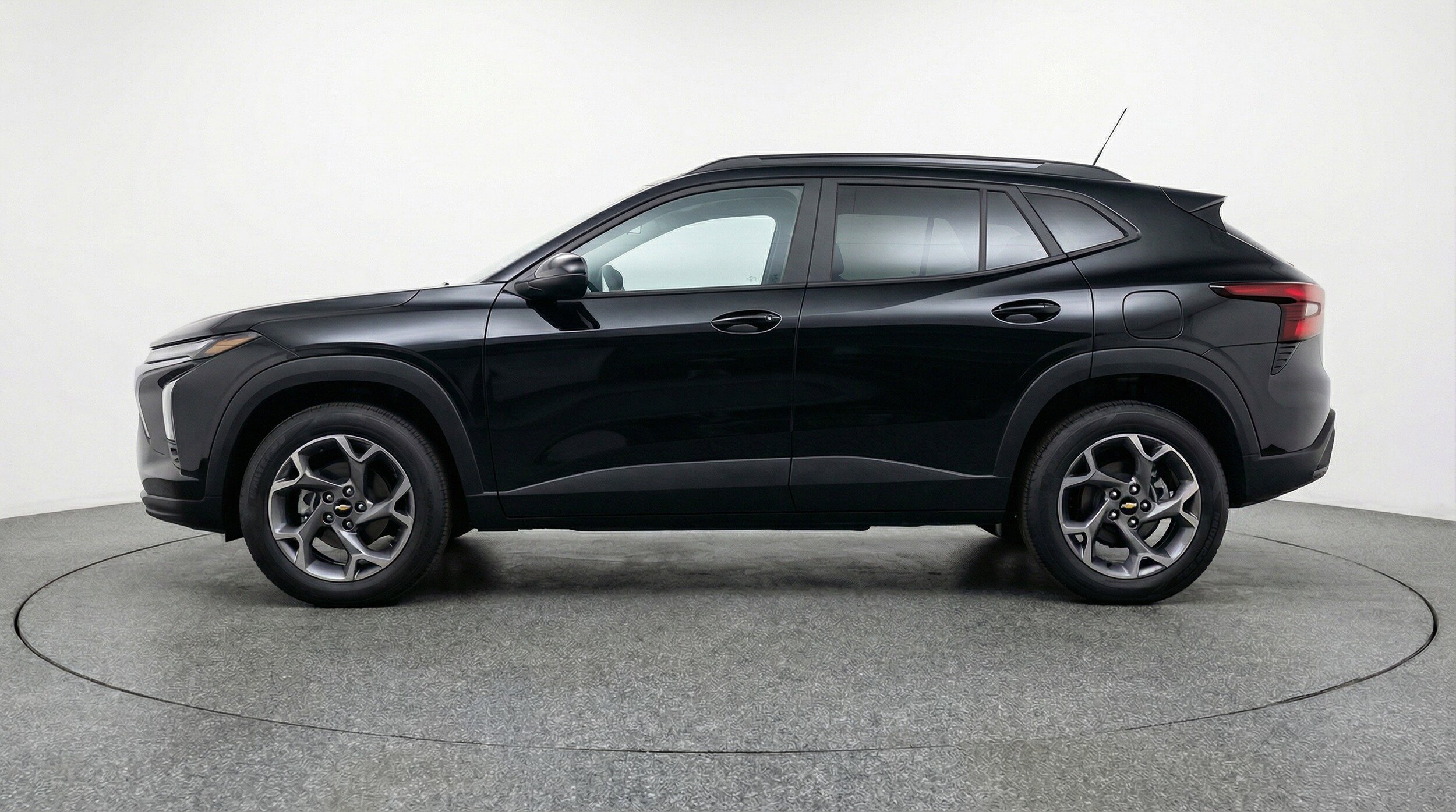 Thumbnail: 2025 Chevrolet Trax - 5