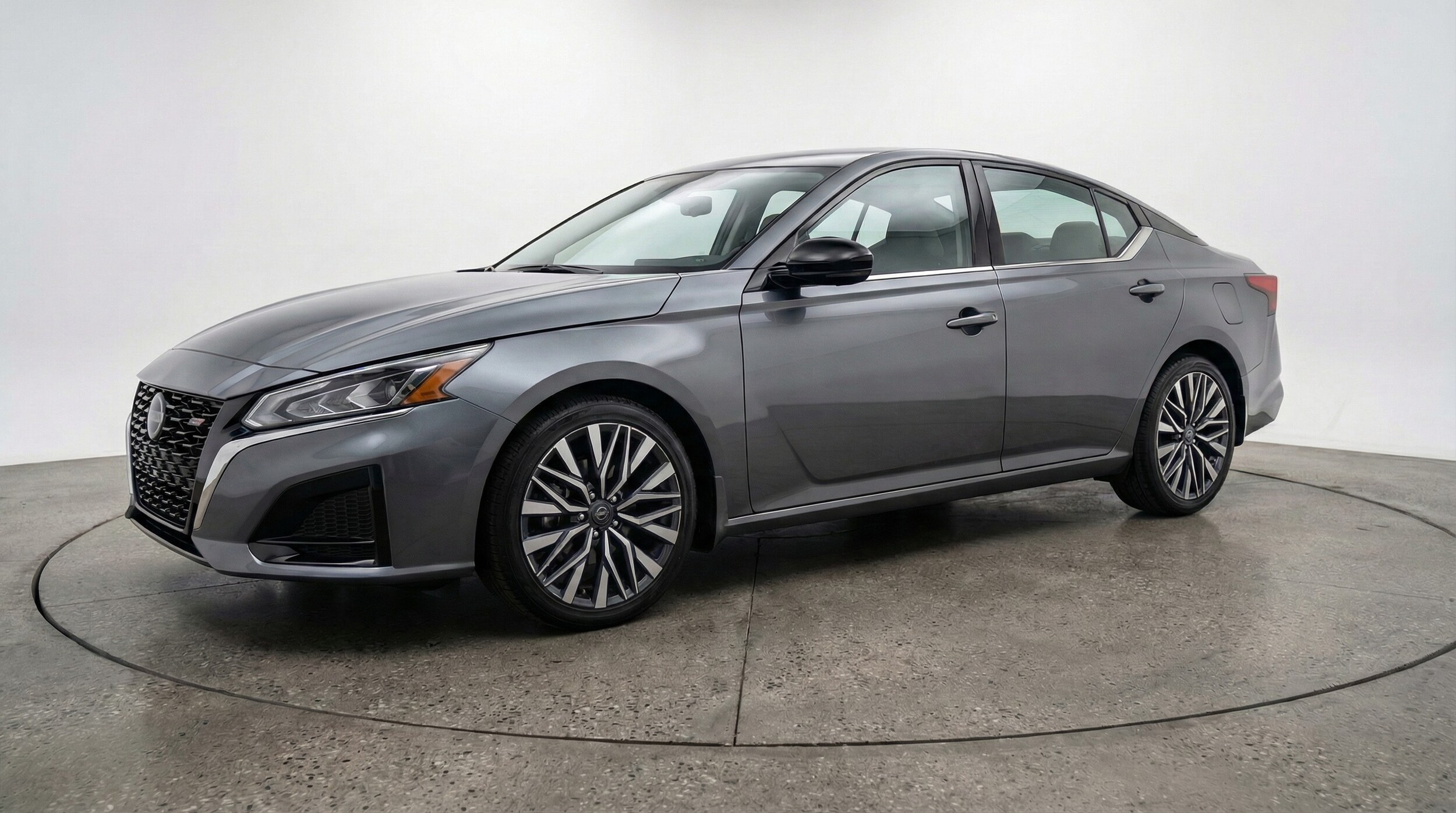 Thumbnail: 2025 Nissan Altima - 3